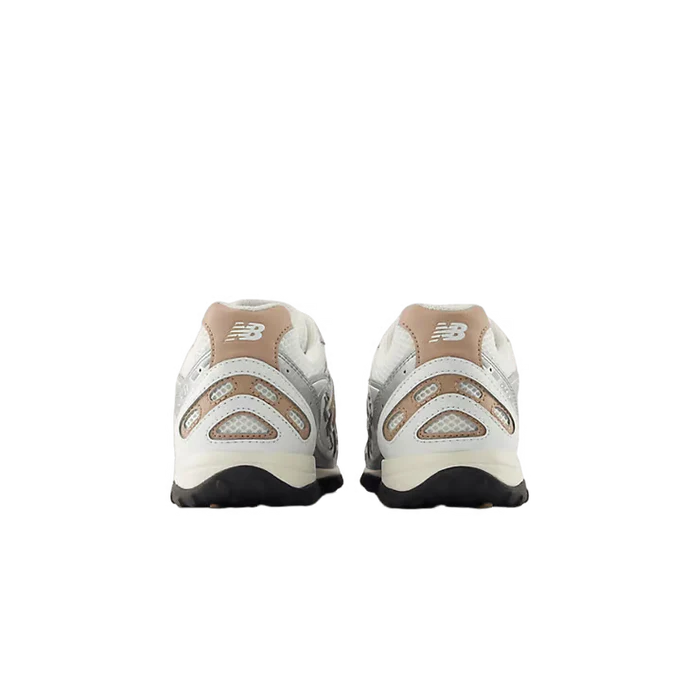 New Balance 204L Silver Metallic Flat Taupe