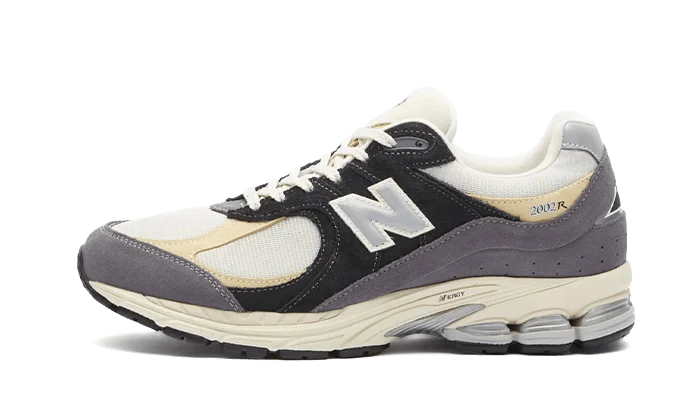 New Balance 2002R Magnet Sandstone