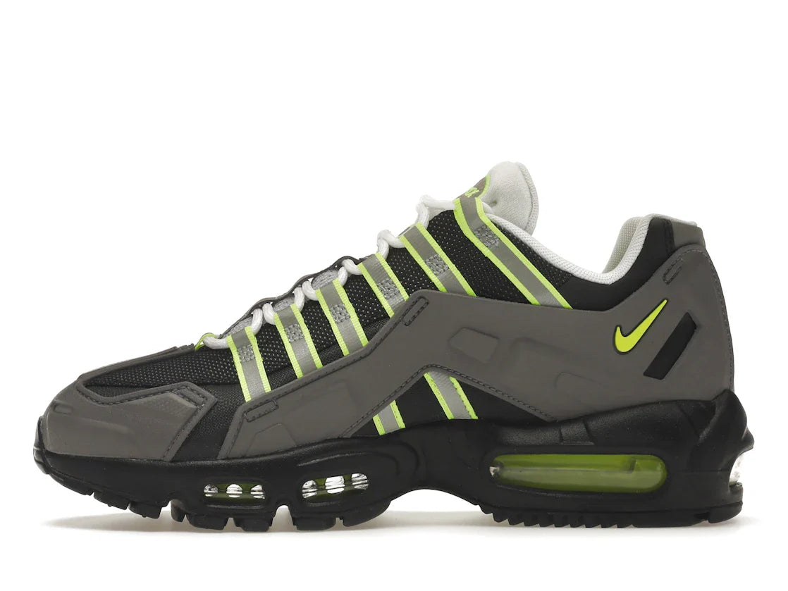 Nike NDSTRKT Air Max 95 Neon - resellguru.app