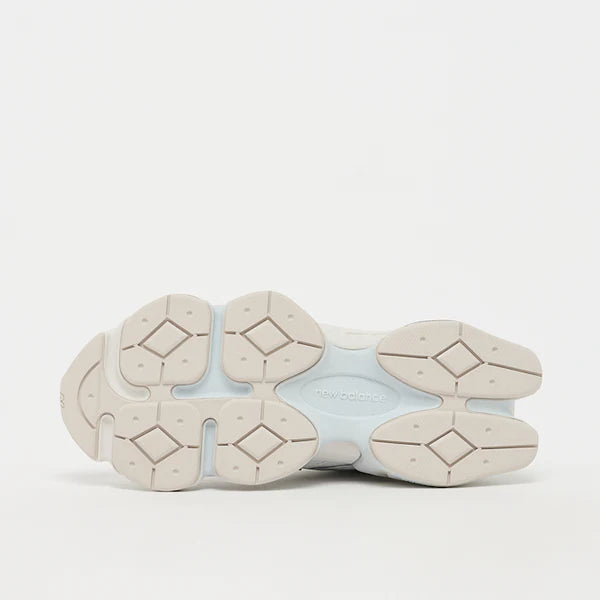 New Balance 9060 Grey Metallic Silver