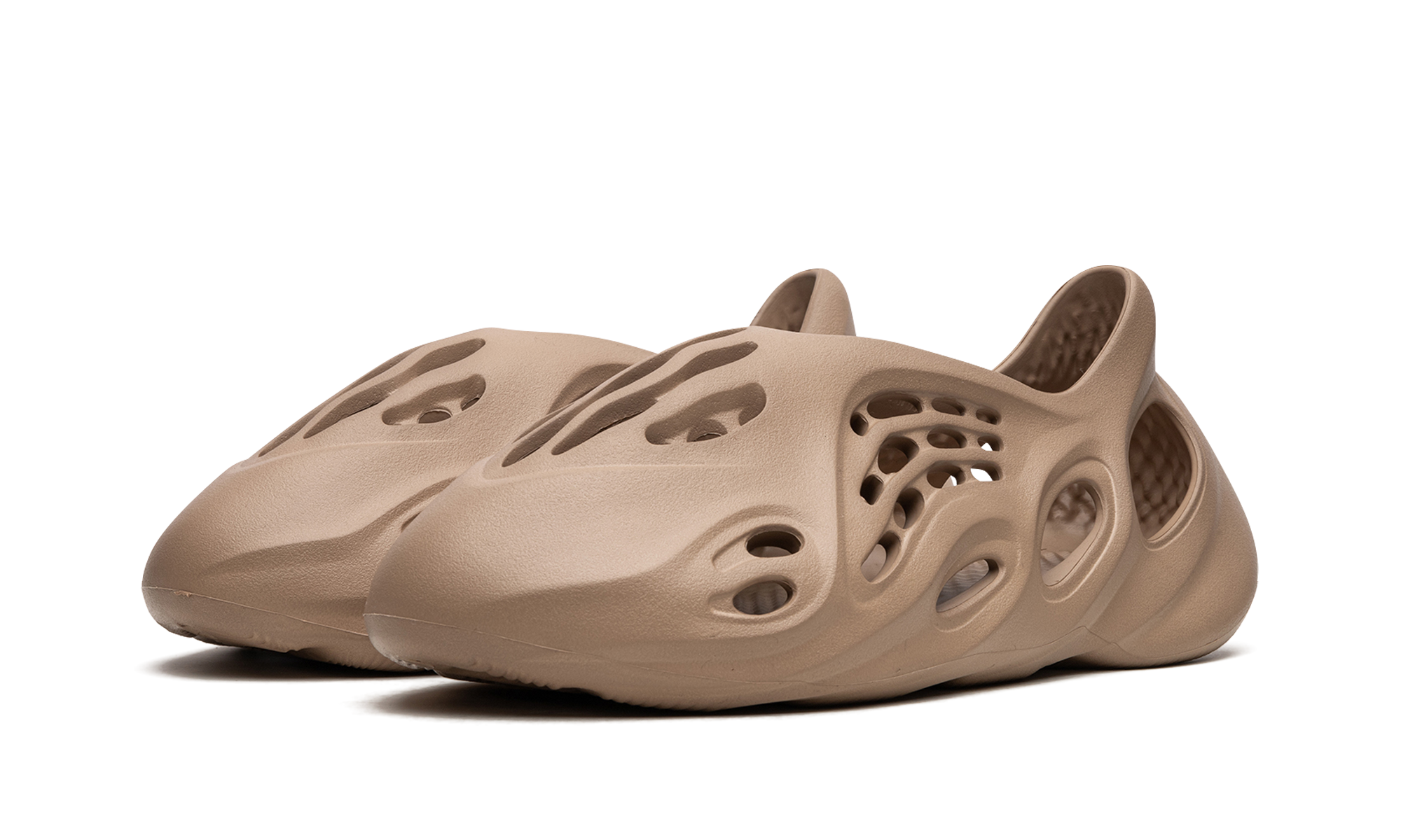 Adidas Yeezy Foam RNR Clay Taupe - resellguru.app