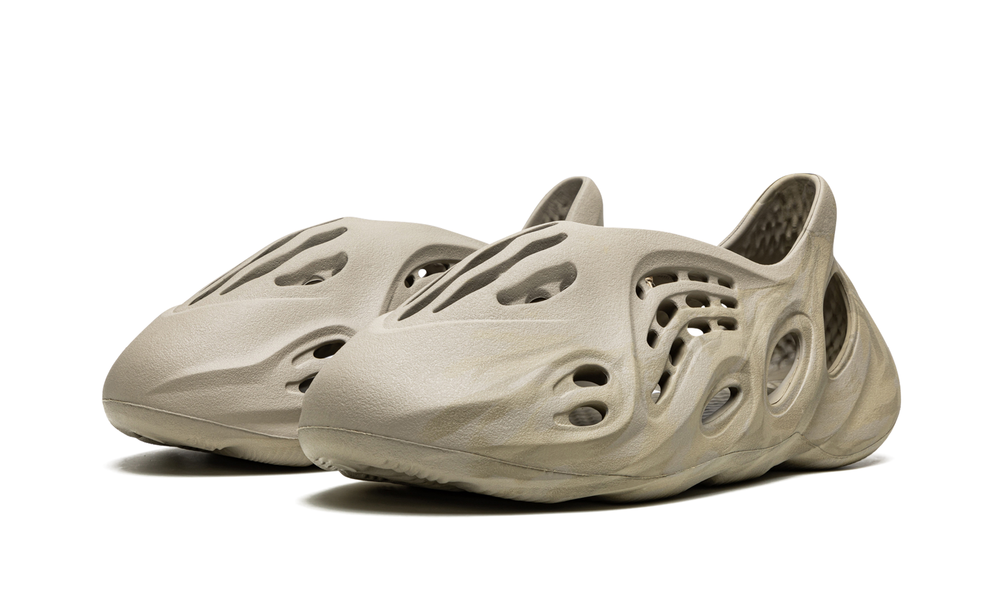 Adidas Yeezy Foam RNNR Stone Sage - resellguru.app