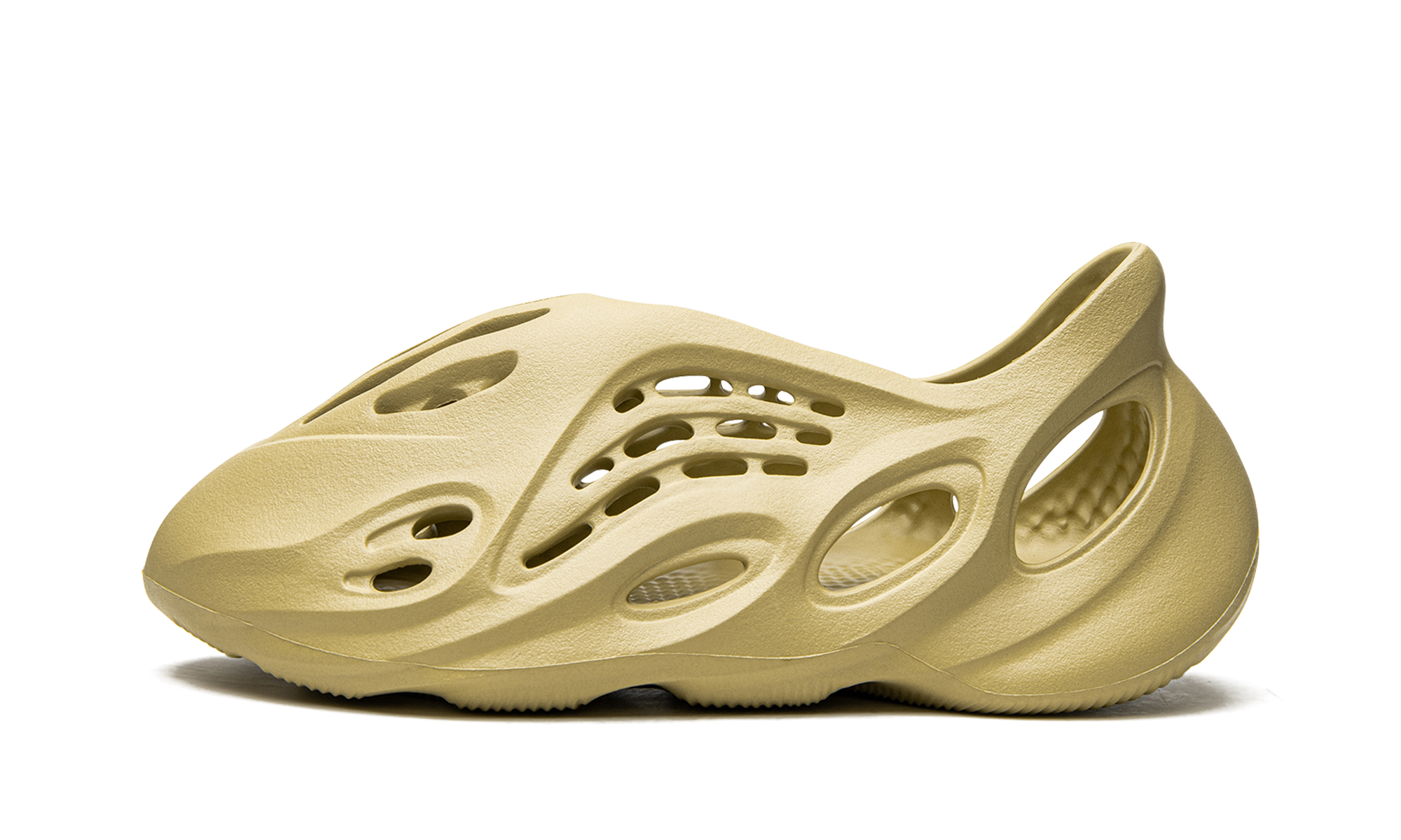 Adidas Yeezy Foam RNNR Sulfur - resellguru.app