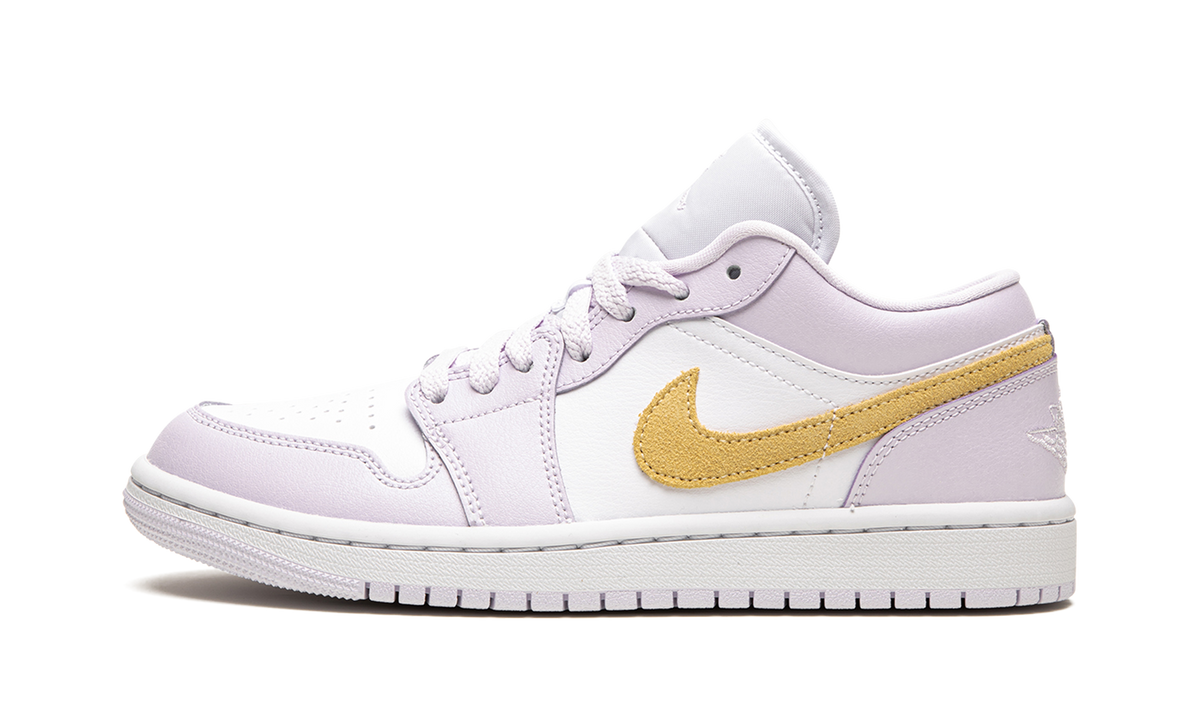 Air Jordan 1 Low Barely Grape