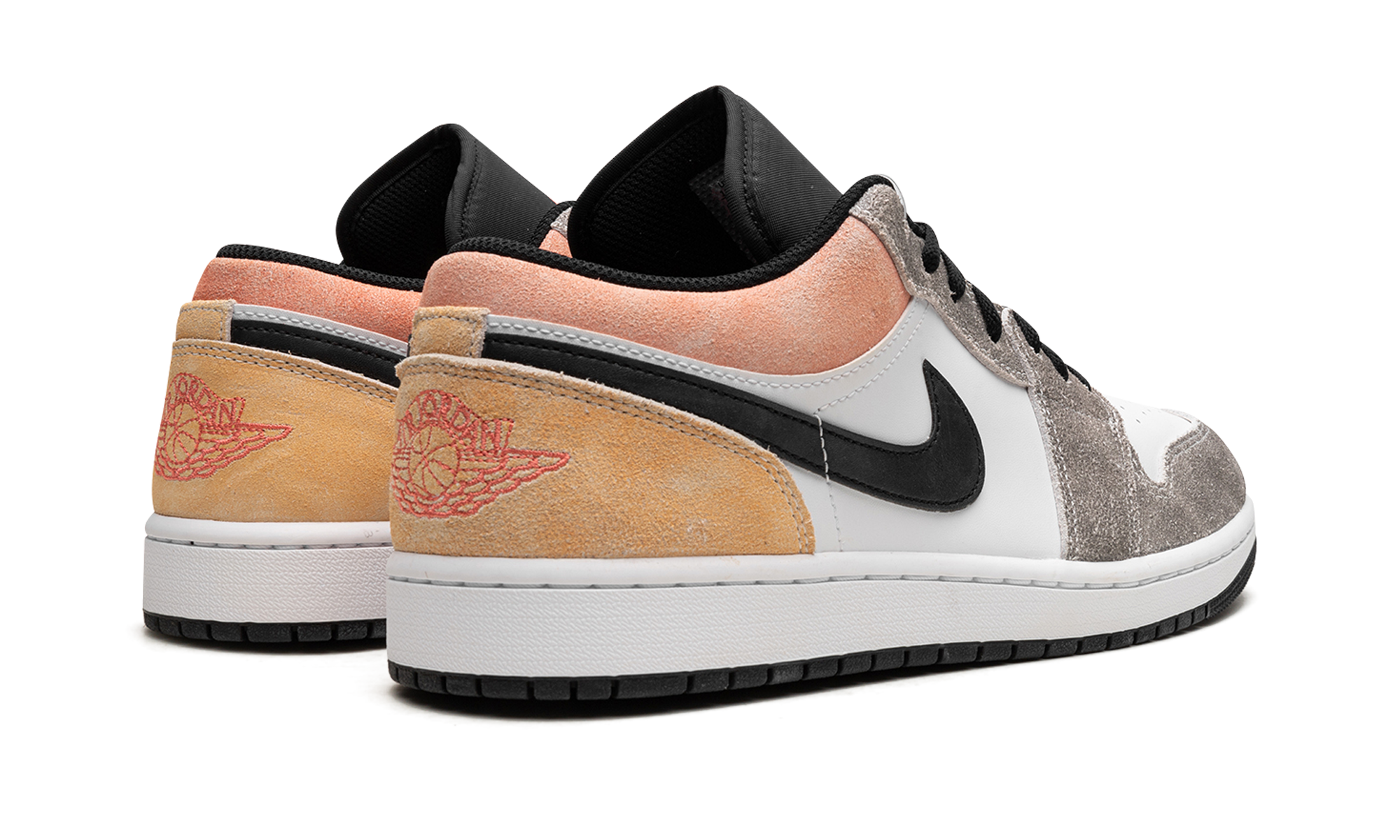 Air Jordan 1 Low SE Flight Club - resellguru.app