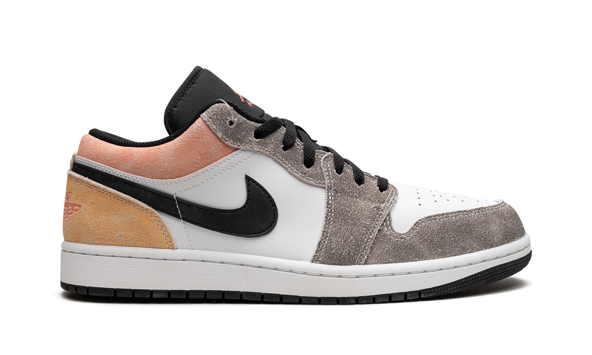 Air Jordan 1 Low SE Flight Club - resellguru.app