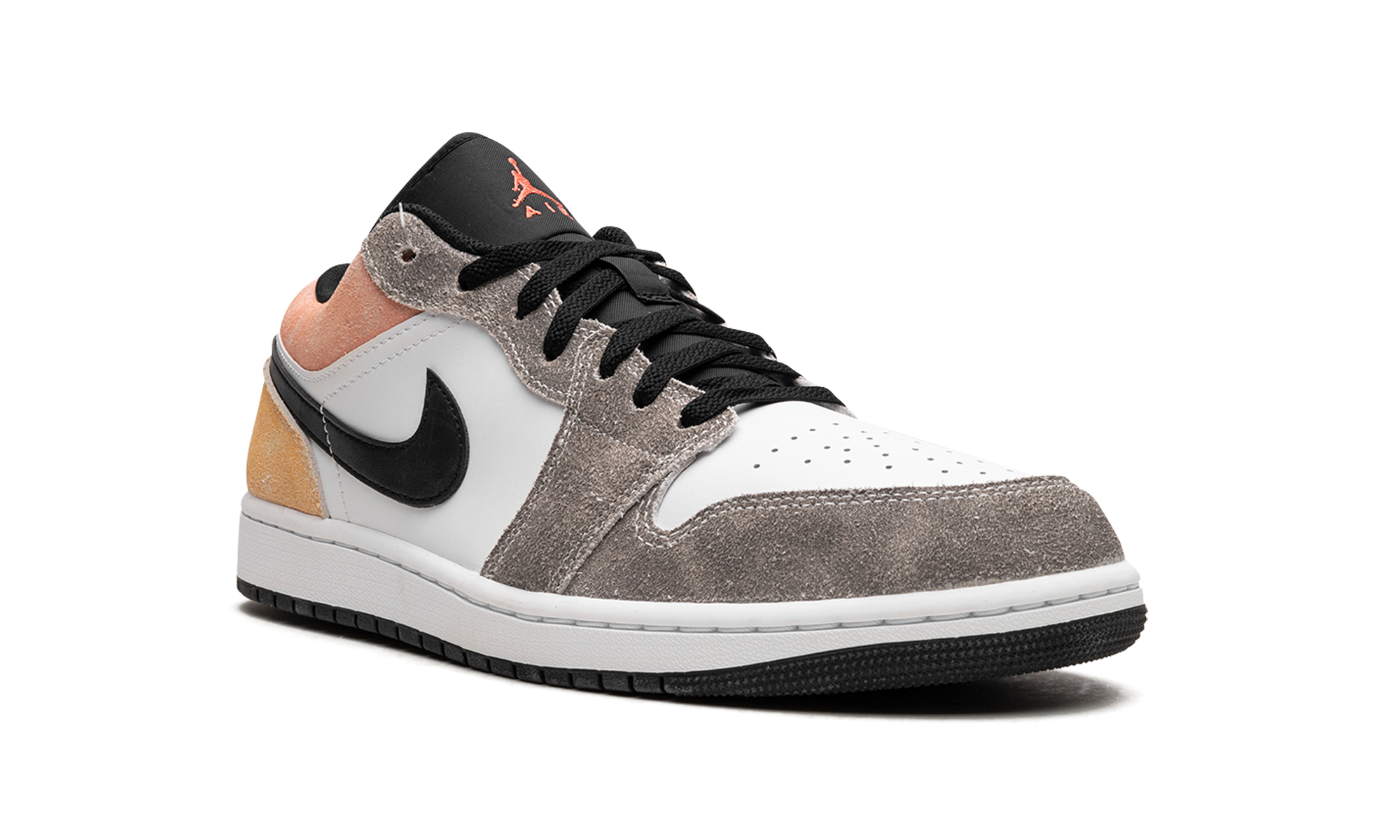 Air Jordan 1 Low SE Flight Club - resellguru.app