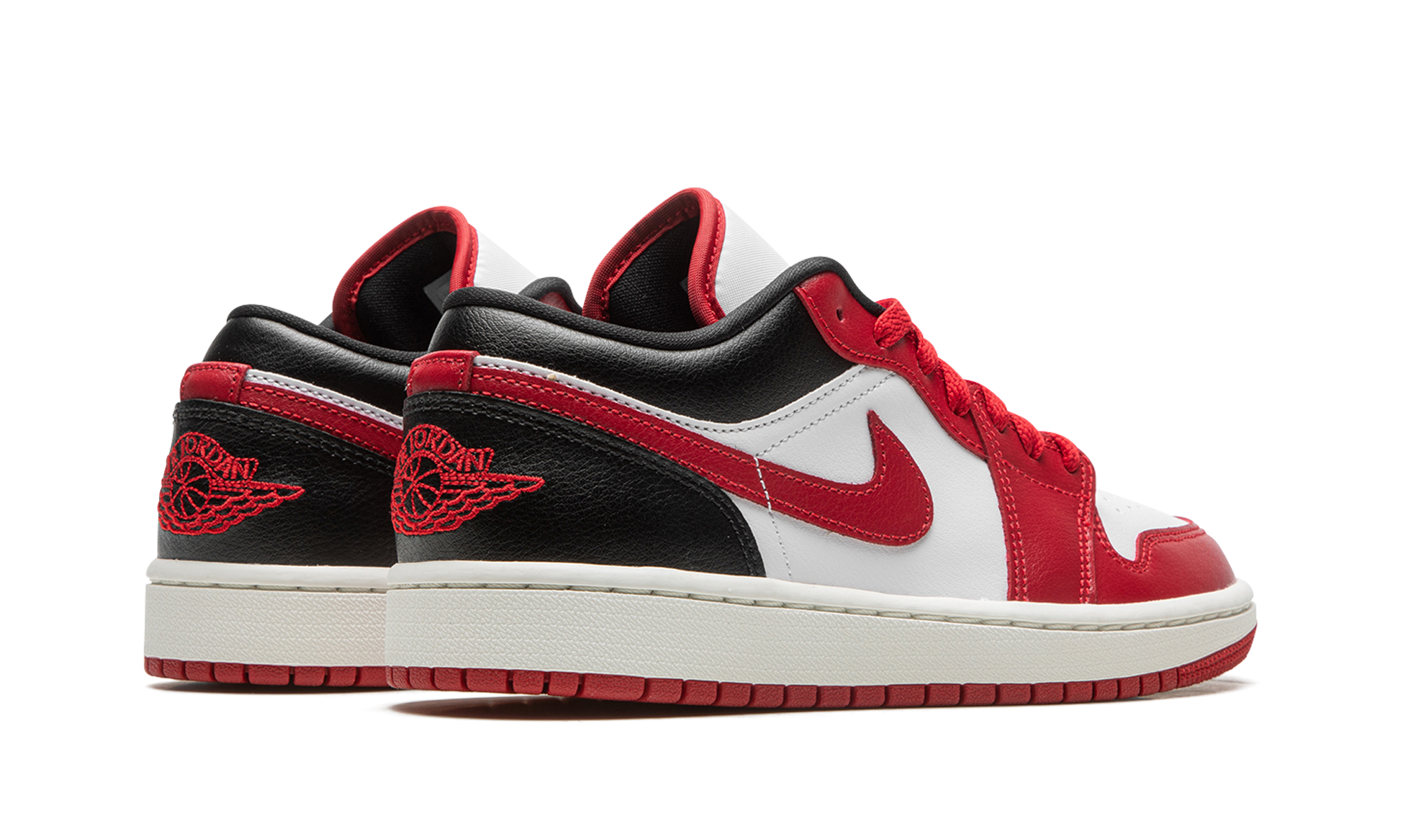 Air Jordan 1 Low Reverse Black Toe - resellguru.app