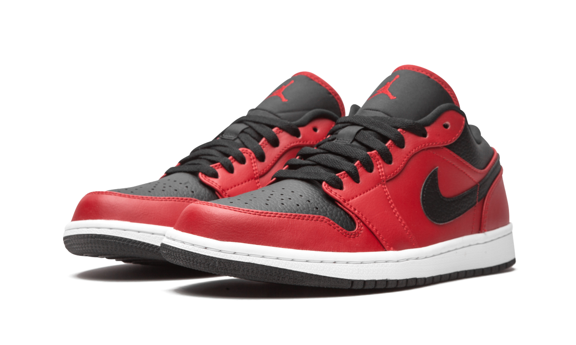 Air Jordan 1 Low Reverse Bred Pebbled Swoosh - resellguru.app