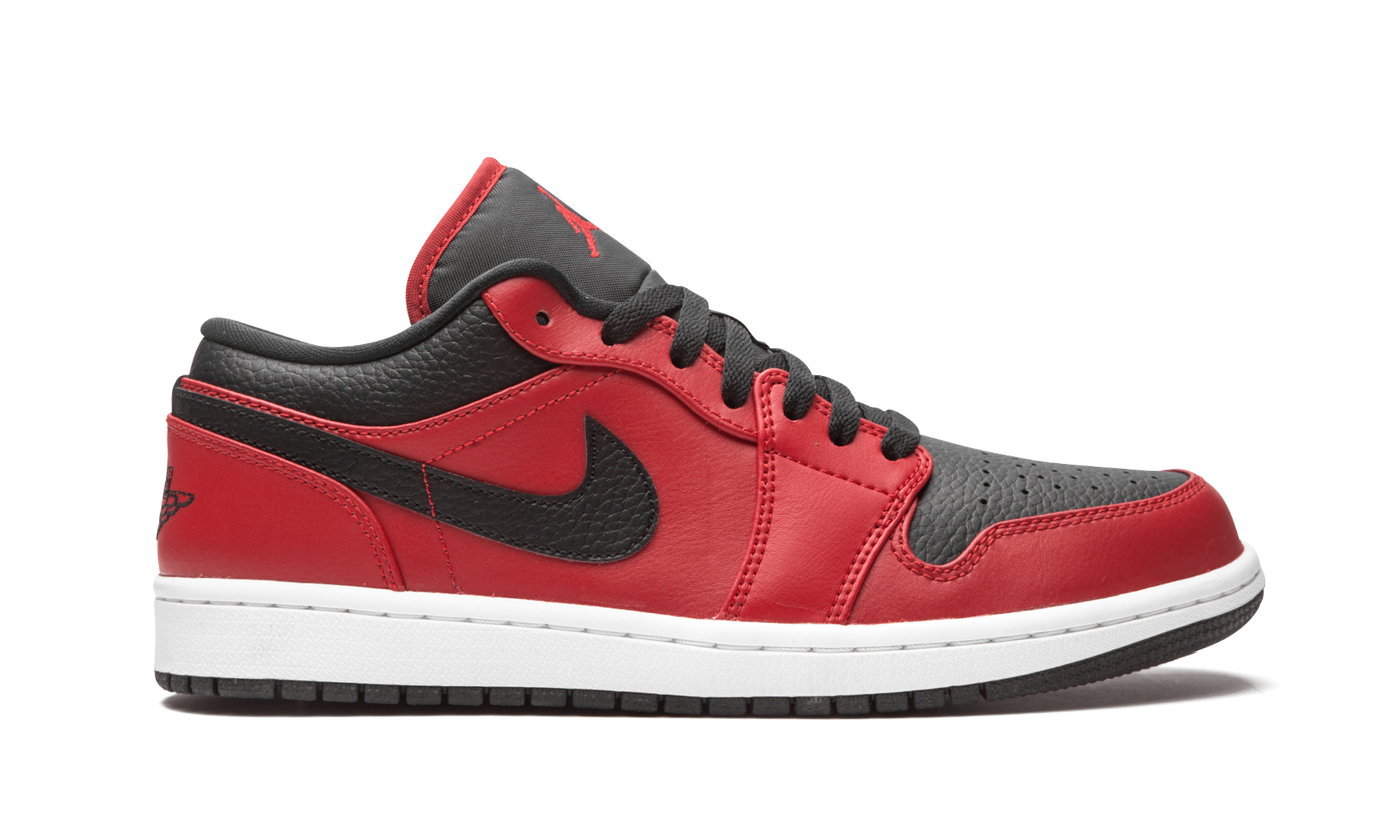 Air Jordan 1 Low Reverse Bred Pebbled Swoosh - resellguru.app