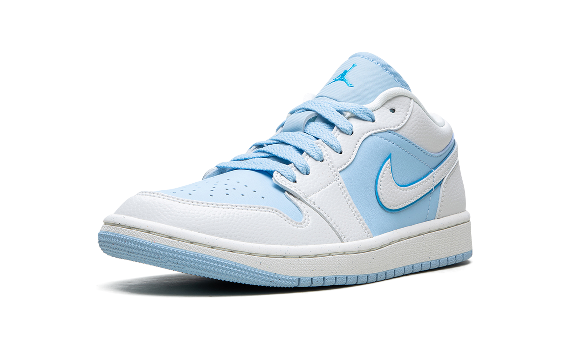 Air Jordan 1 Low SE Reverse Ice Blue - resellguru.app