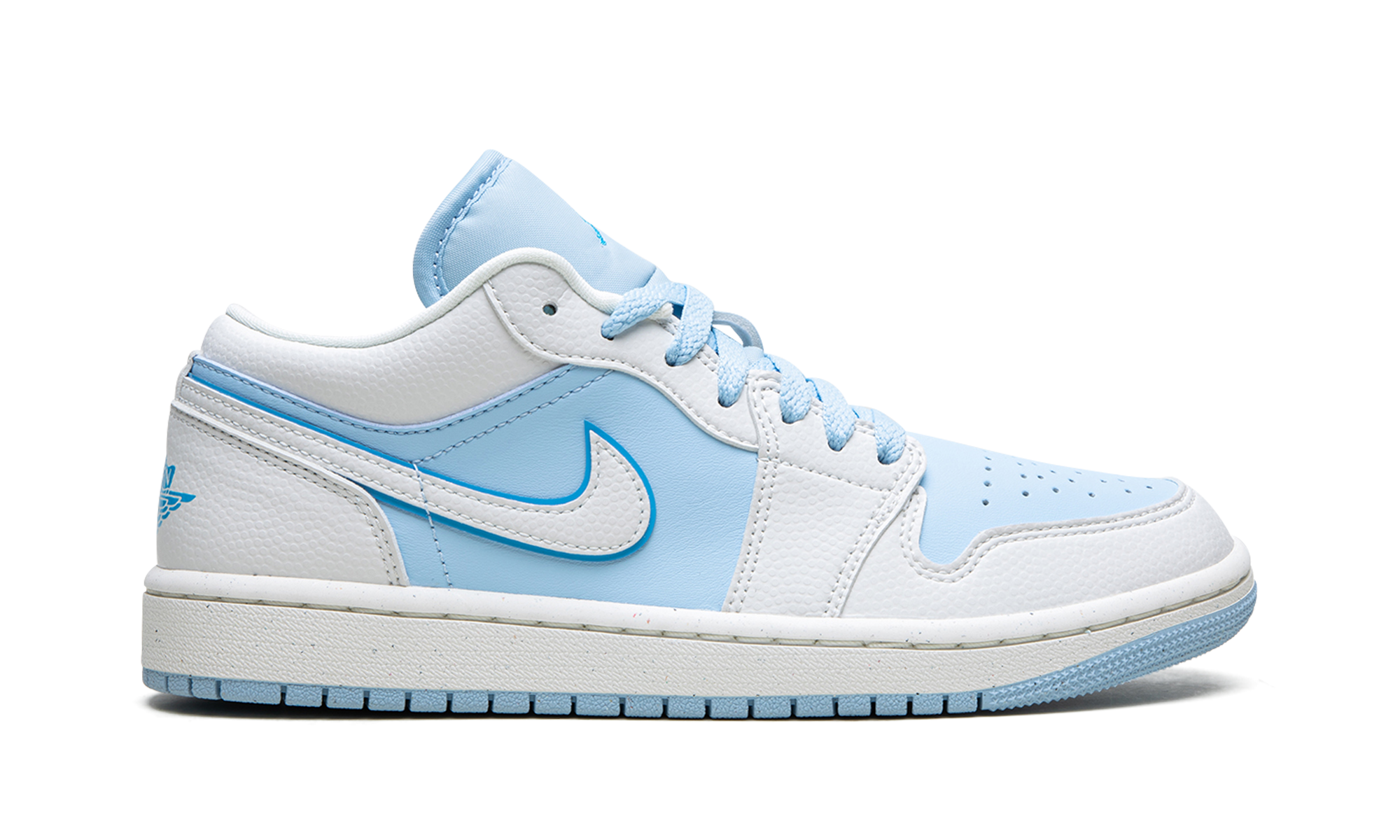 Air Jordan 1 Low SE Reverse Ice Blue - resellguru.app