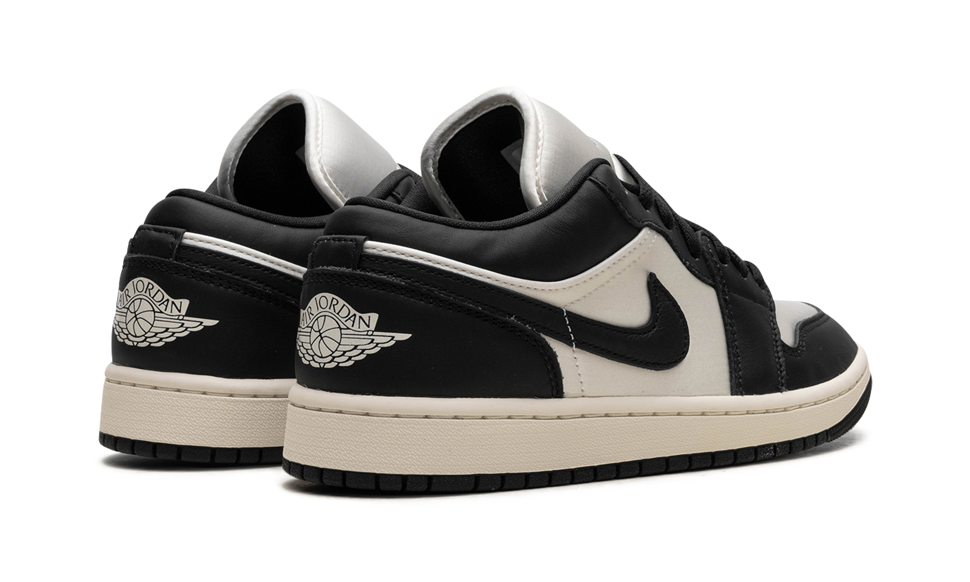 Air Jordan 1 Low SE Vintage Panda - resellguru.app
