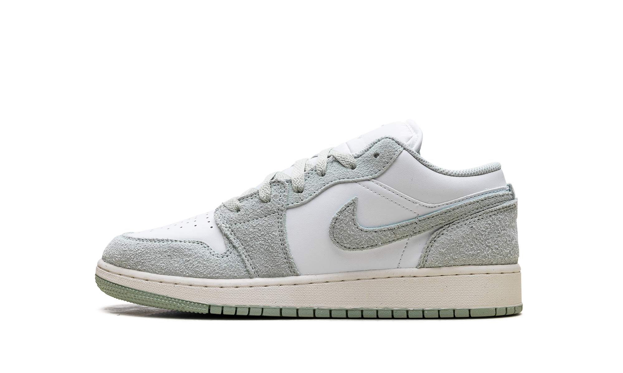 Air Jordan 1 Low SE White Seafoam - resellguru.app
