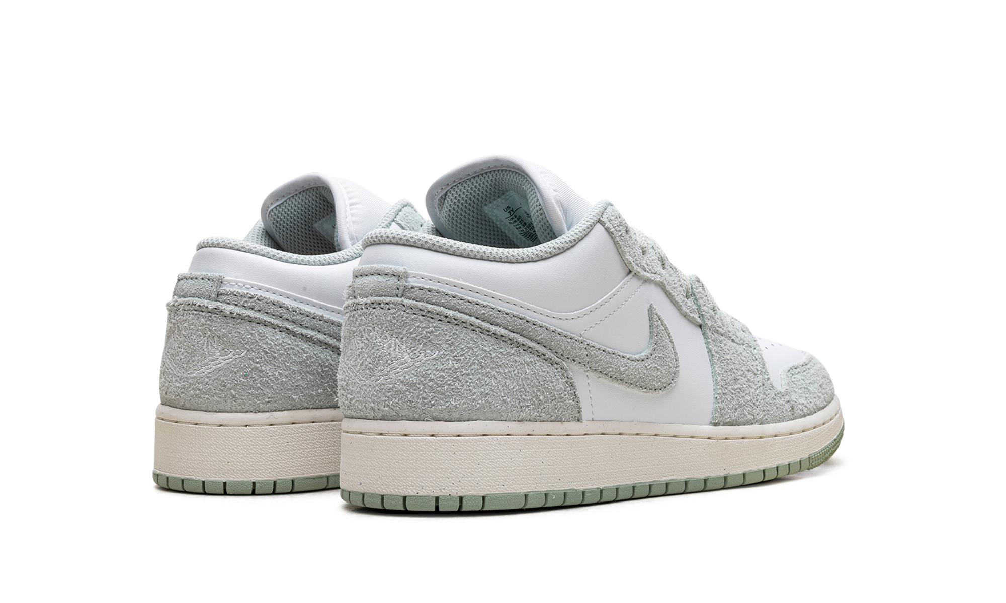 Air Jordan 1 Low SE White Seafoam - resellguru.app