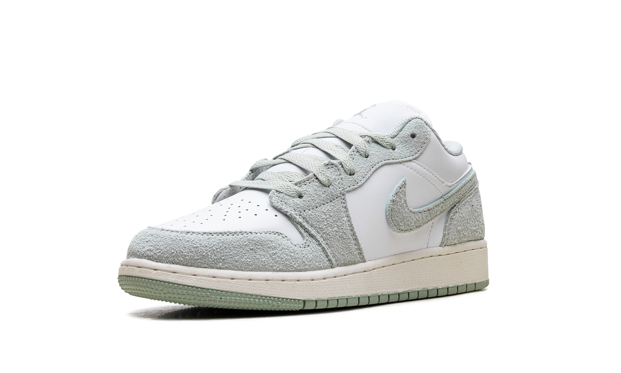 Air Jordan 1 Low SE White Seafoam - resellguru.app