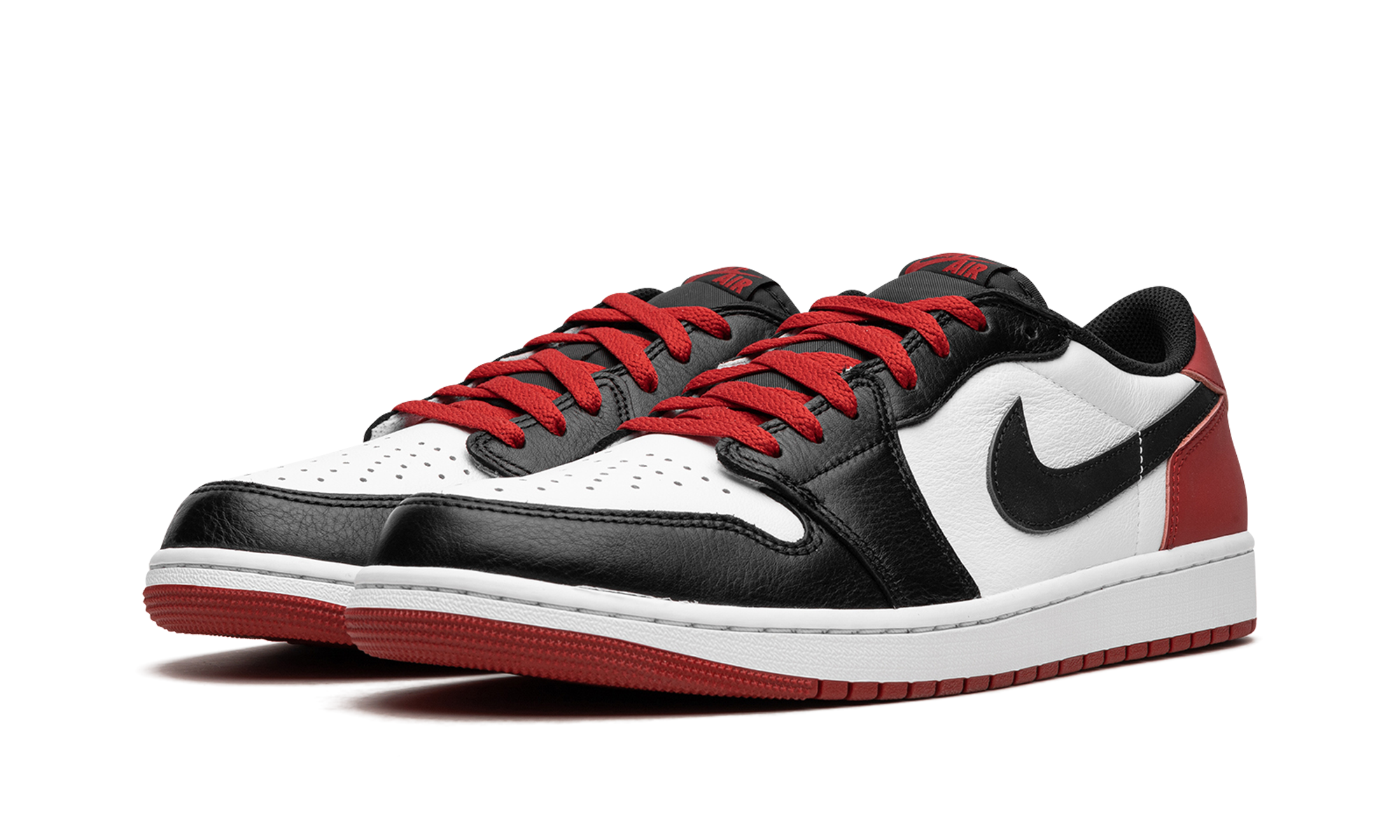 Air Jordan 1 Retro Low OG Black Toe (2023) - resellguru.app