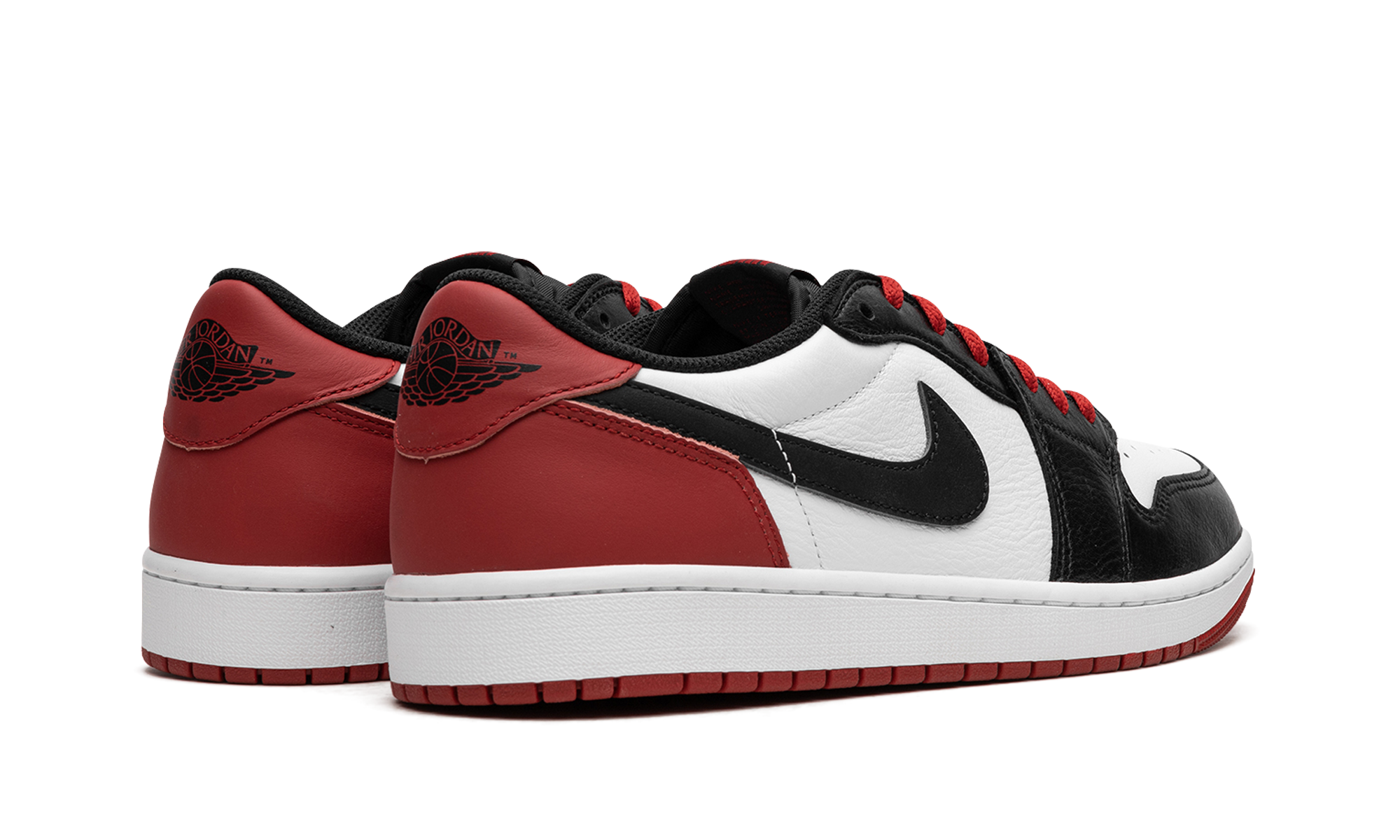 Air Jordan 1 Retro Low OG Black Toe (2023) - resellguru.app