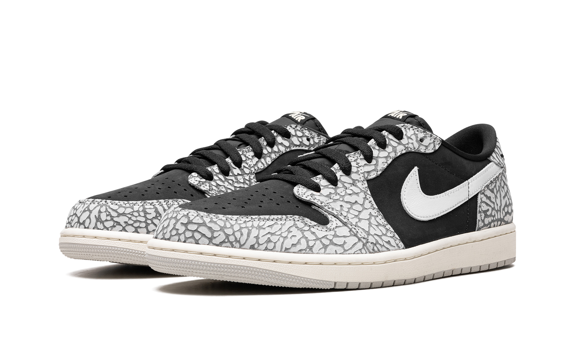 Air Jordan 1 Retro Low OG Black Cement - resellguru.app