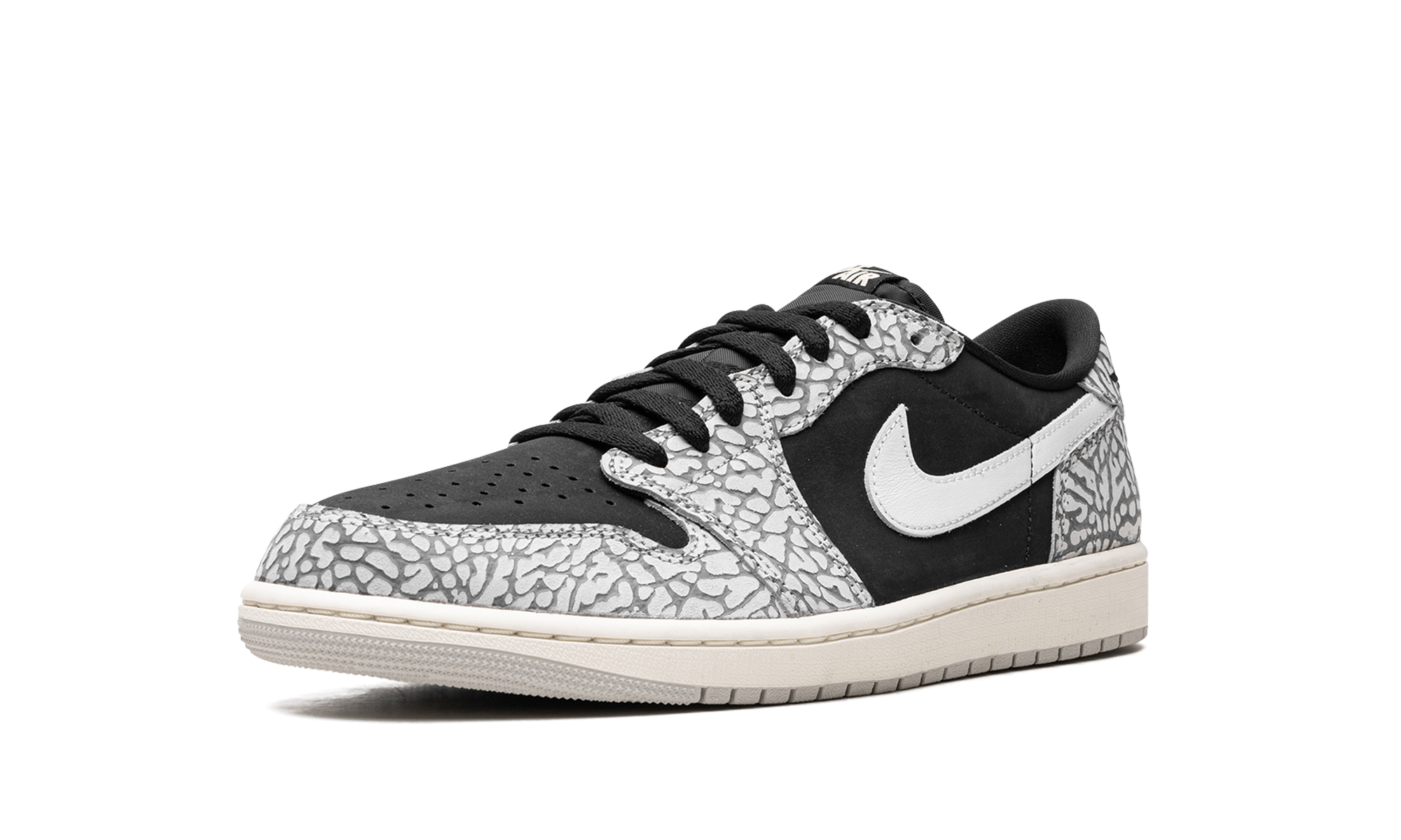 Air Jordan 1 Retro Low OG Black Cement - resellguru.app