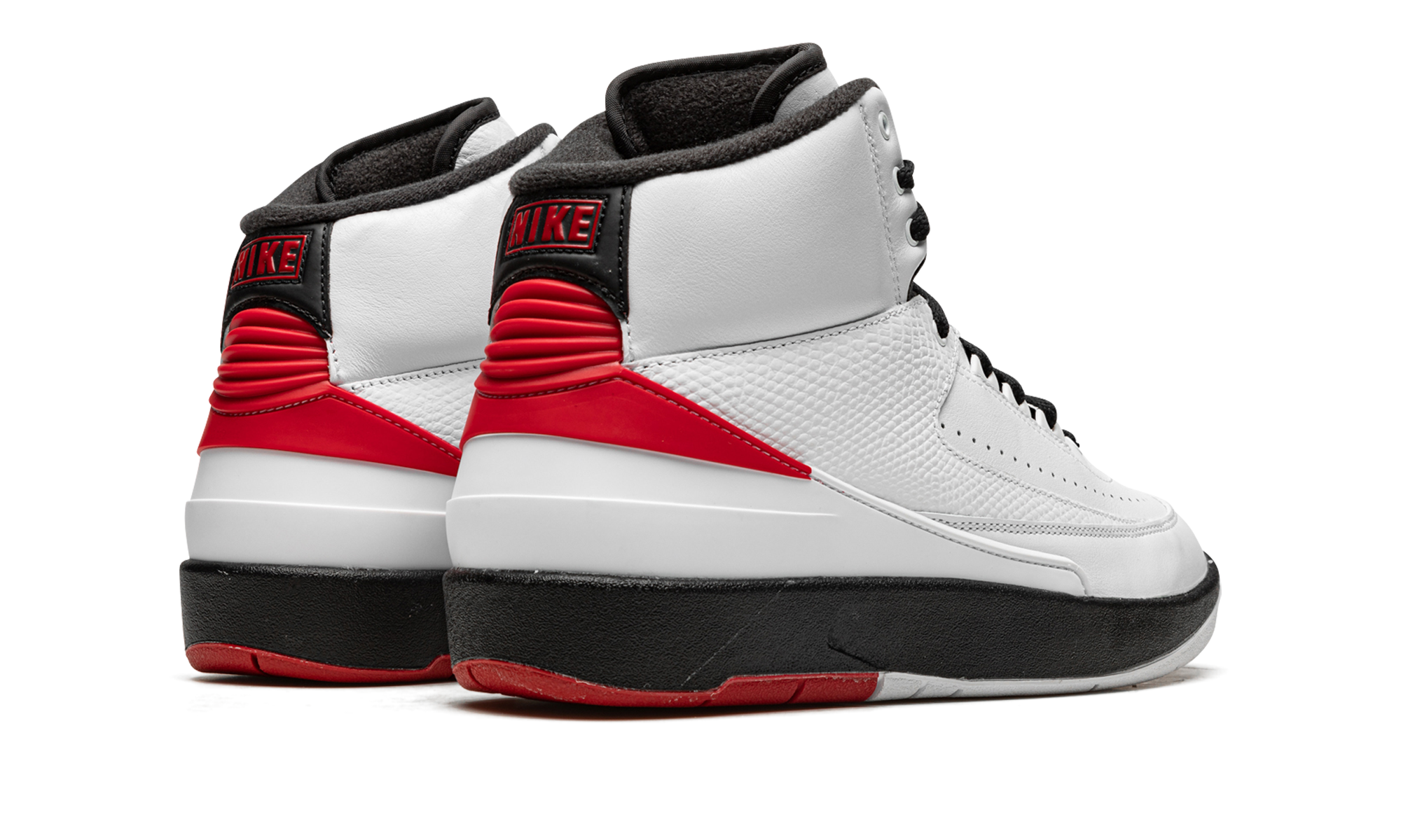 Air Jordan 2 Retro OG Chicago (2022) - resellguru.app