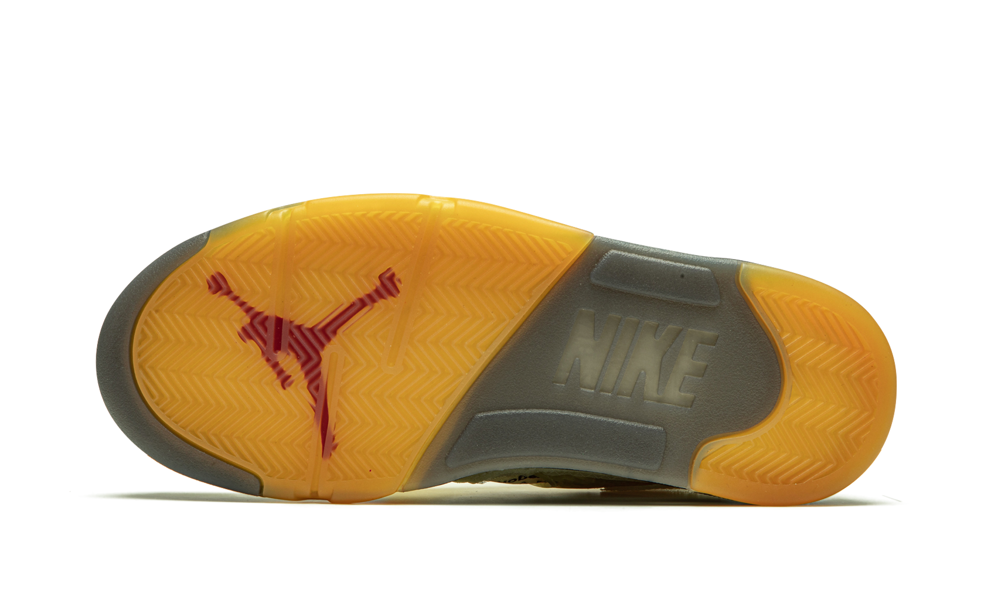 Air Jordan 5 Retro Off-White Sail - resellguru.app