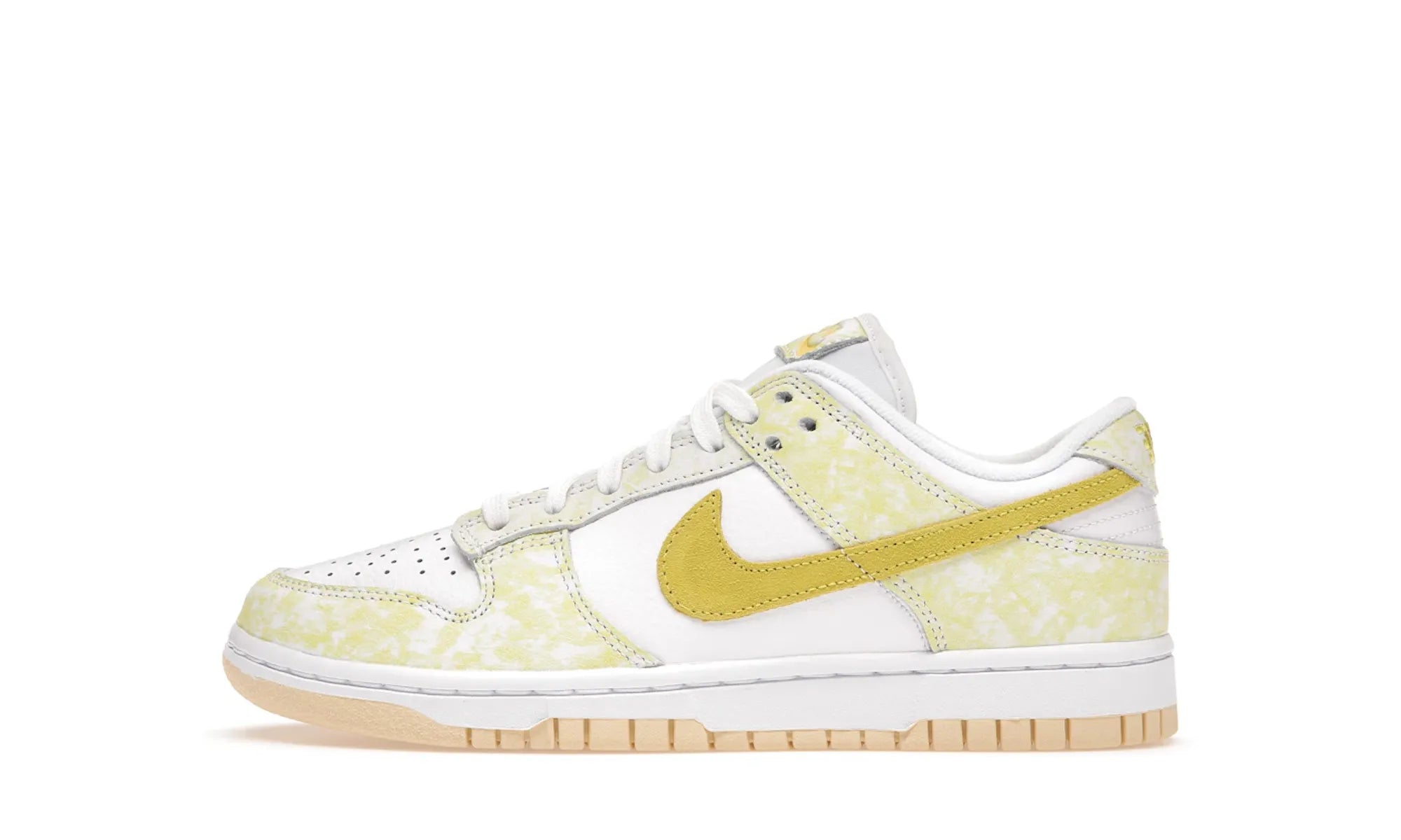 Nike Dunk Low Yellow Strike - resellguru.app