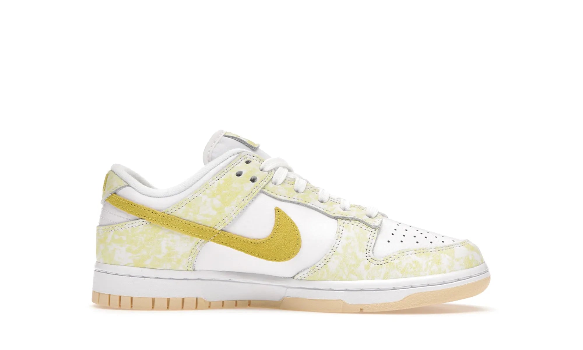 Nike Dunk Low Yellow Strike - resellguru.app