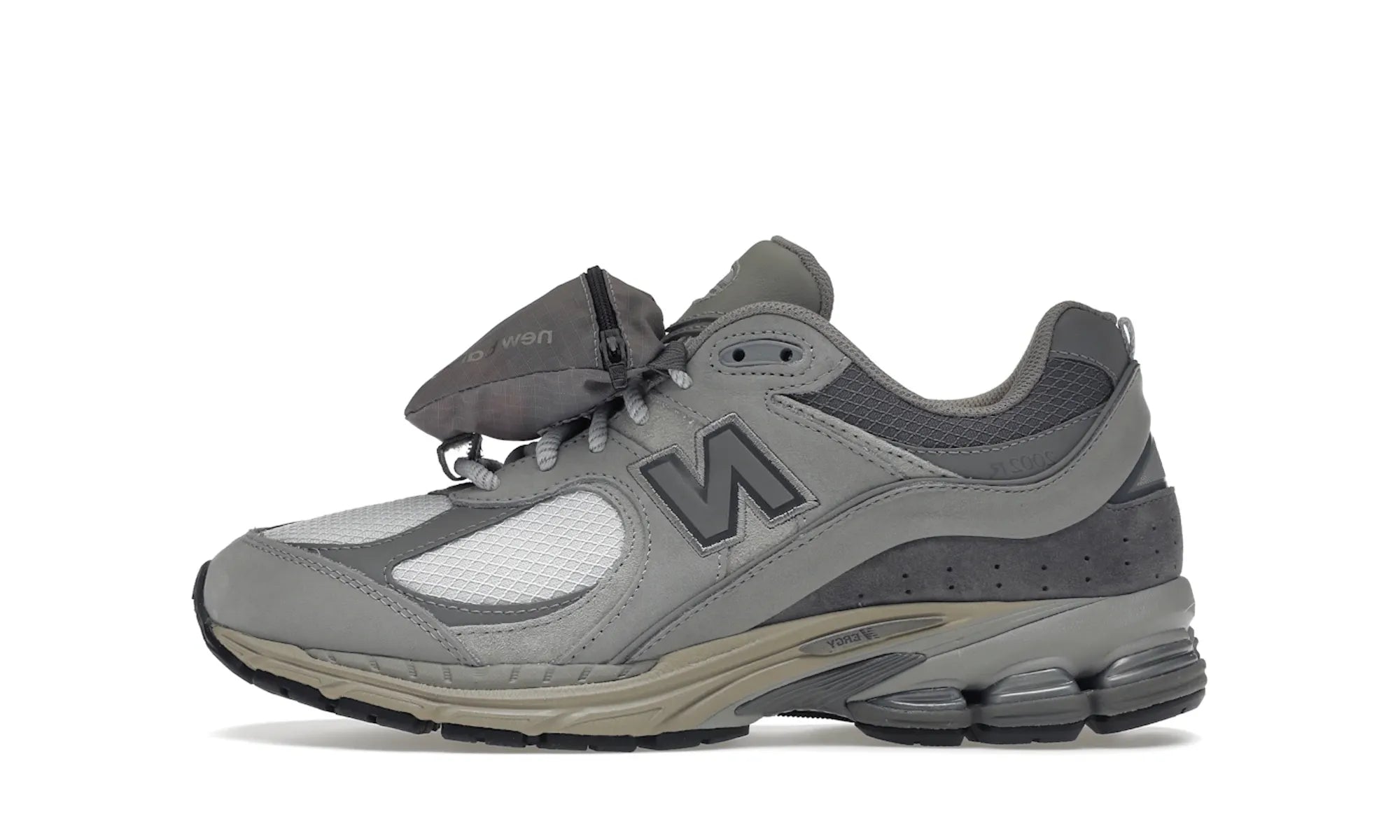 New Balance 2002R Grey Pocket - resellguru.app