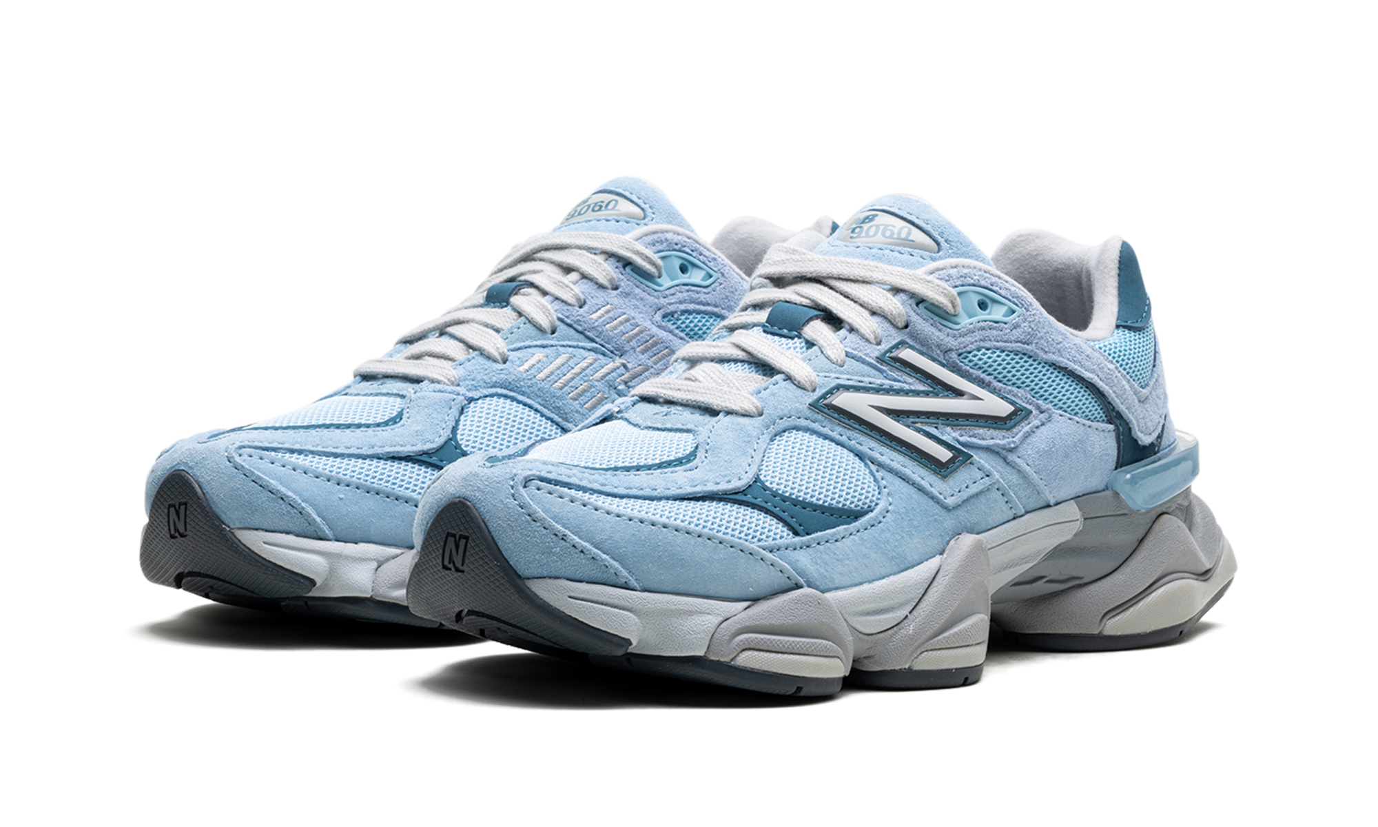 New Balance 9060 Chrome Blue - resellguru.app