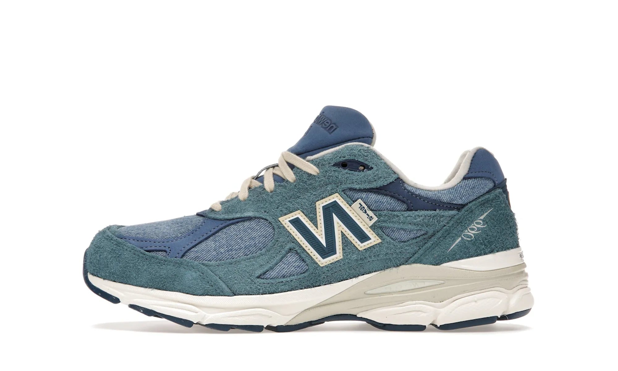 New Balance 990v3 MiUSA Levi's Denim - resellguru.app