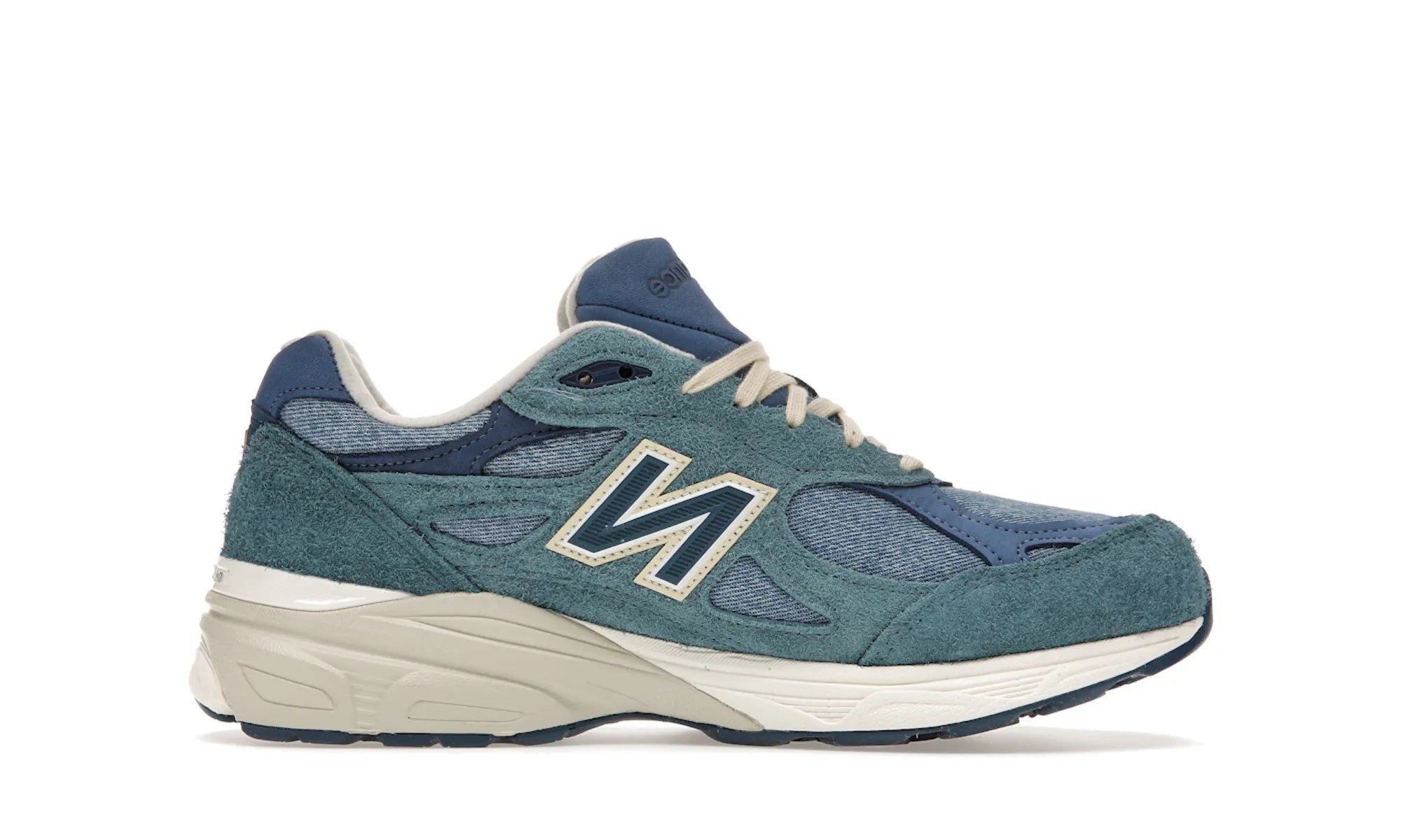 New Balance 990v3 MiUSA Levi's Denim - resellguru.app