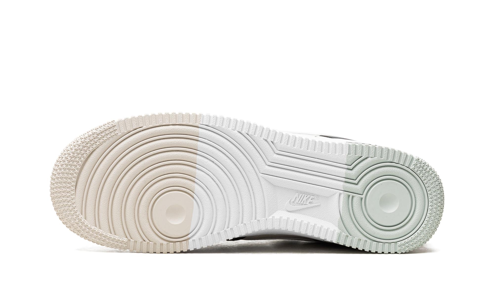 Nike Air Force 1 Low '07 LV8 Split Black Phantom - resellguru.app