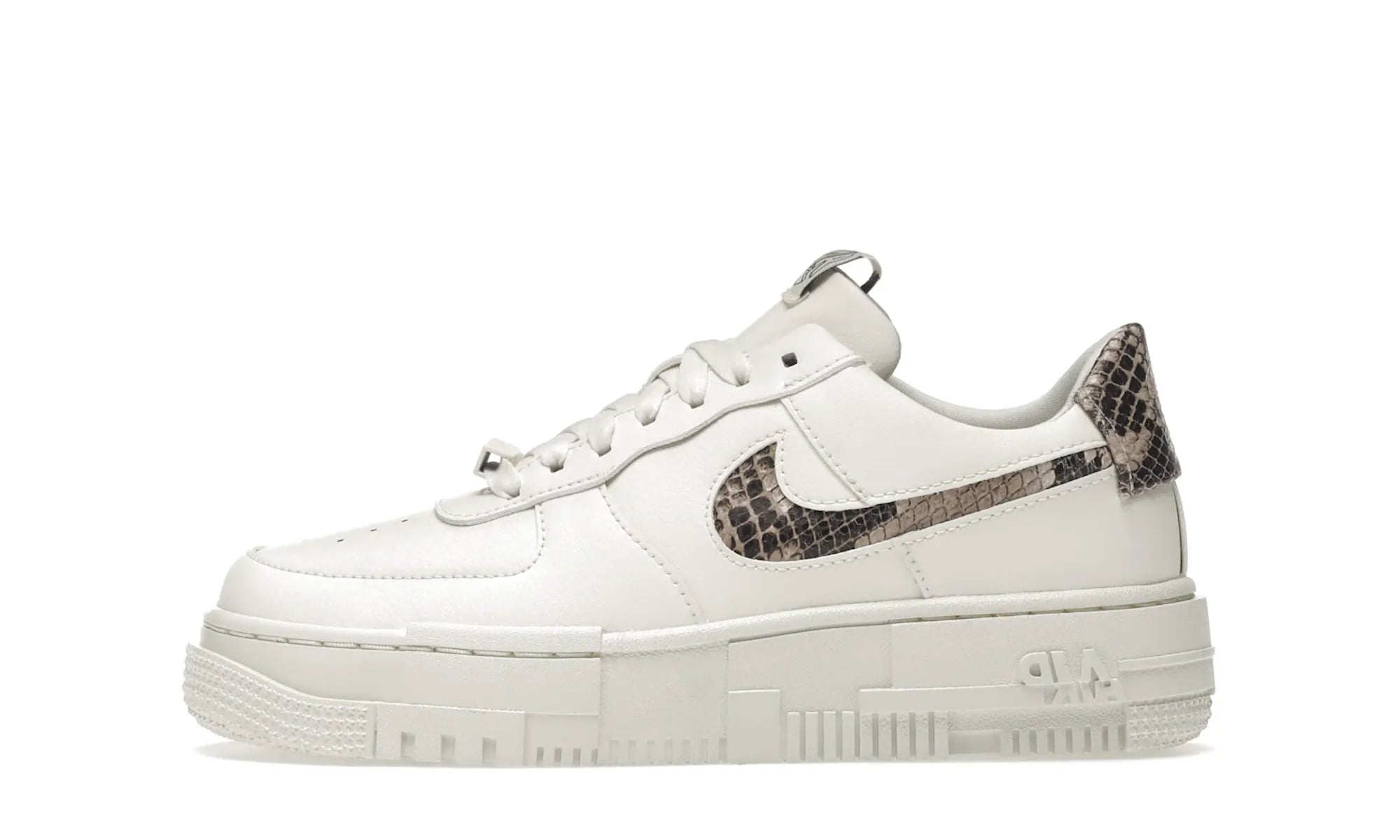Nike Air Force 1 Low Pixel SE Snake - resellguru.app