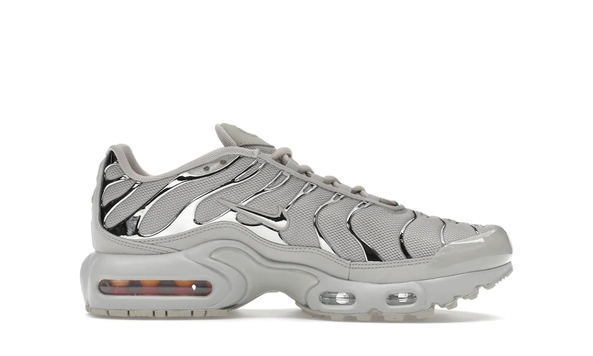 Nike Air Max Plus Light Iron Ore Gym Red Smoke Grey Metallic Silver - resellguru.app