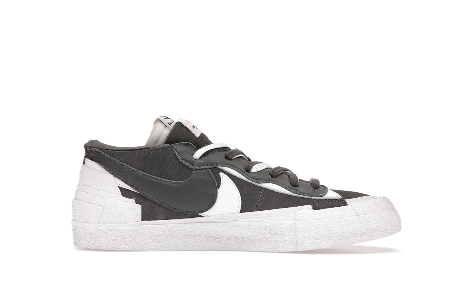 Nike Blazer Low sacai Iron Grey - resellguru.app