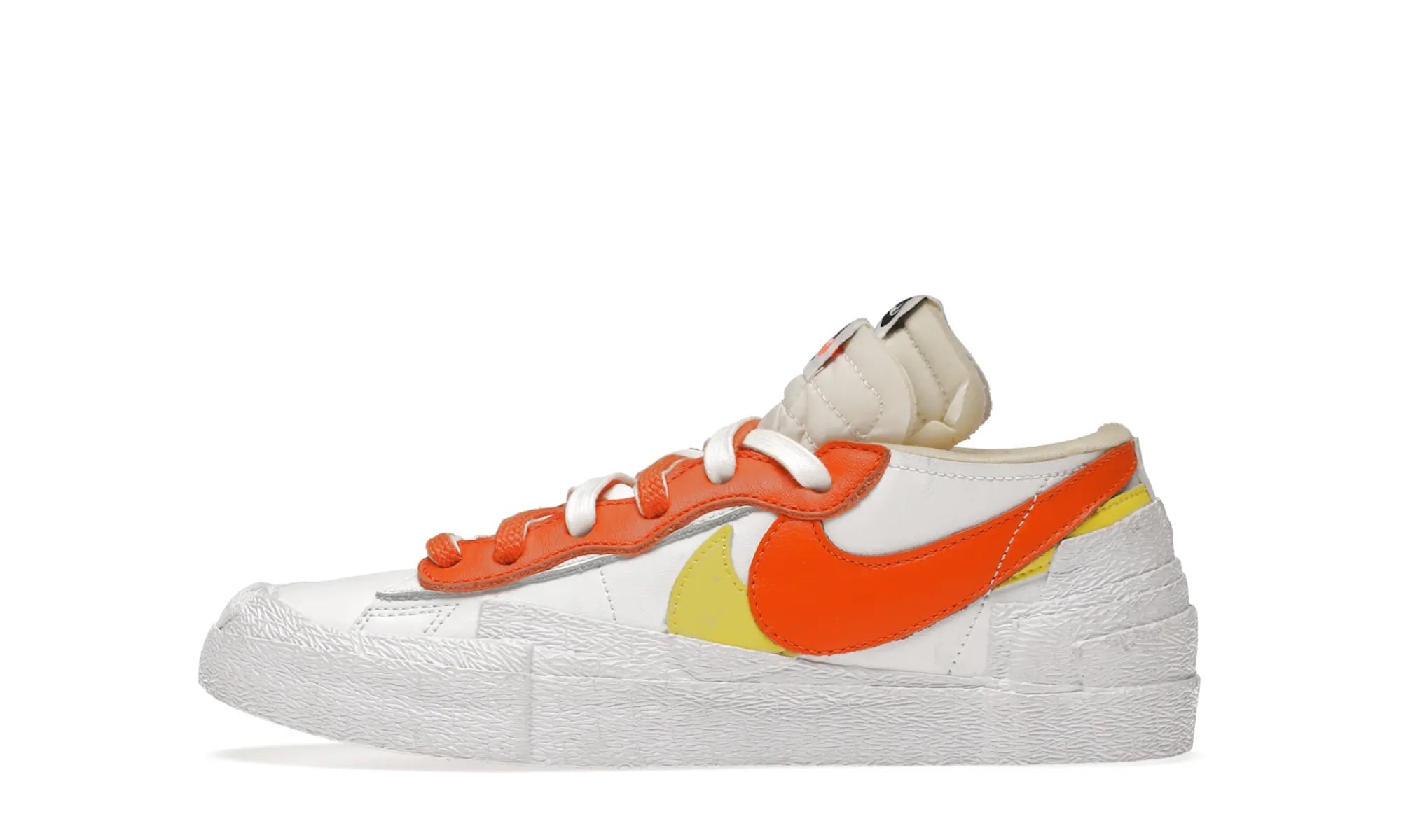 Nike Blazer Low sacai White Magma Orange - resellguru.app