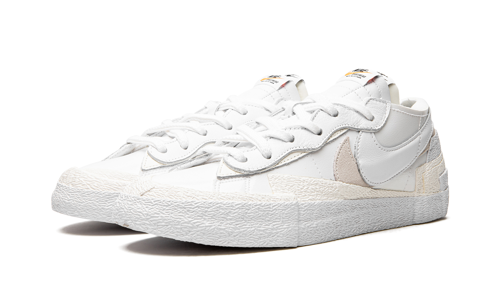 Nike Blazer Low sacai White Patent Leather - resellguru.app