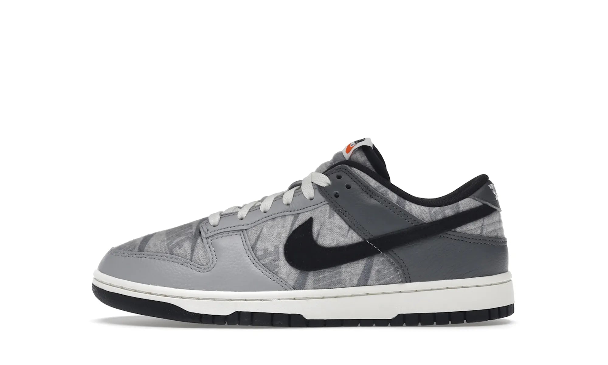 Nike Dunk Low SE Copy Paste - resellguru.app