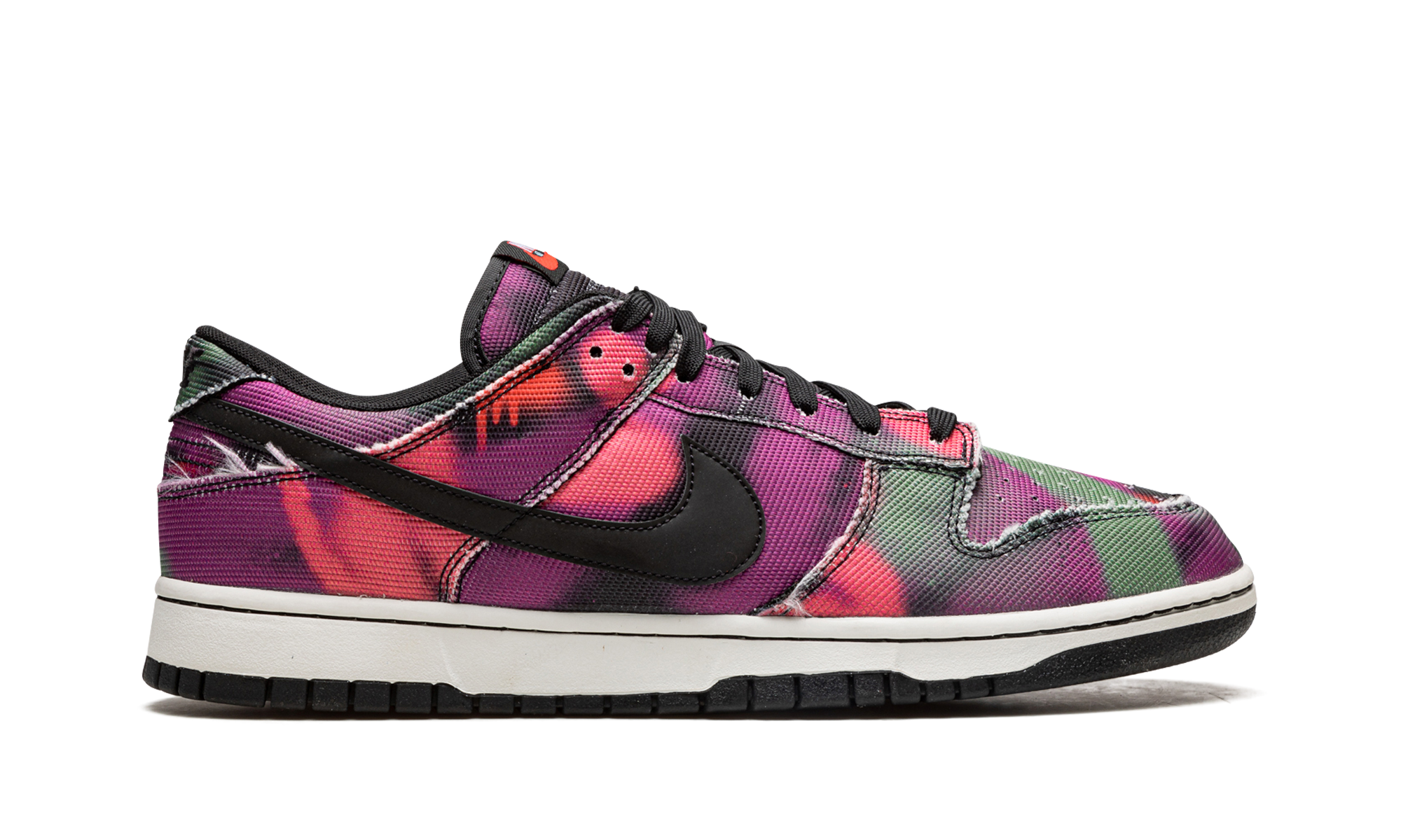 Nike Dunk Low Graffiti Pink - resellguru.app