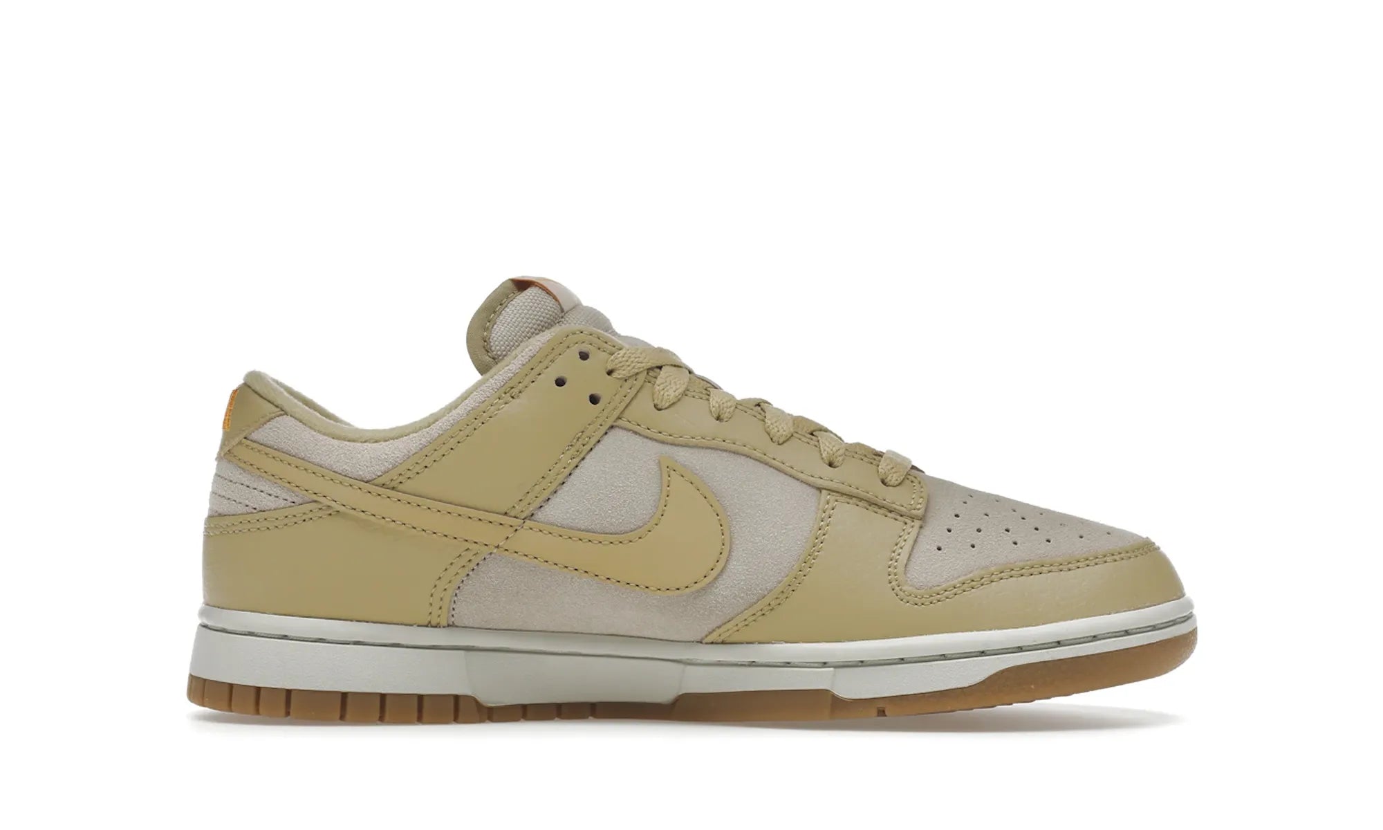 Nike Dunk Low Khaki Suede Gum - resellguru.app