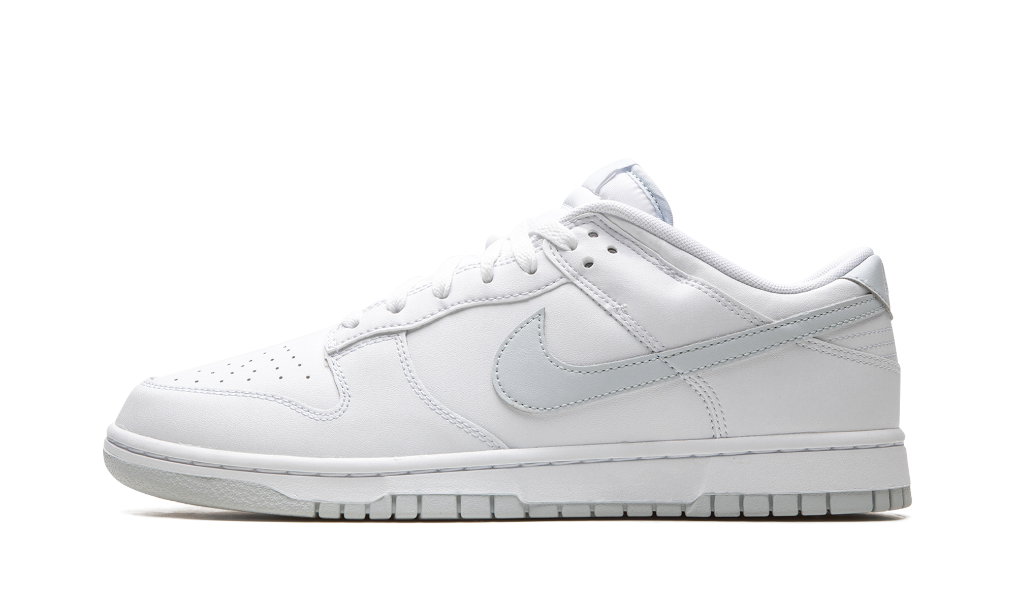 Nike Dunk Low Retro White Pure Platinum - resellguru.app