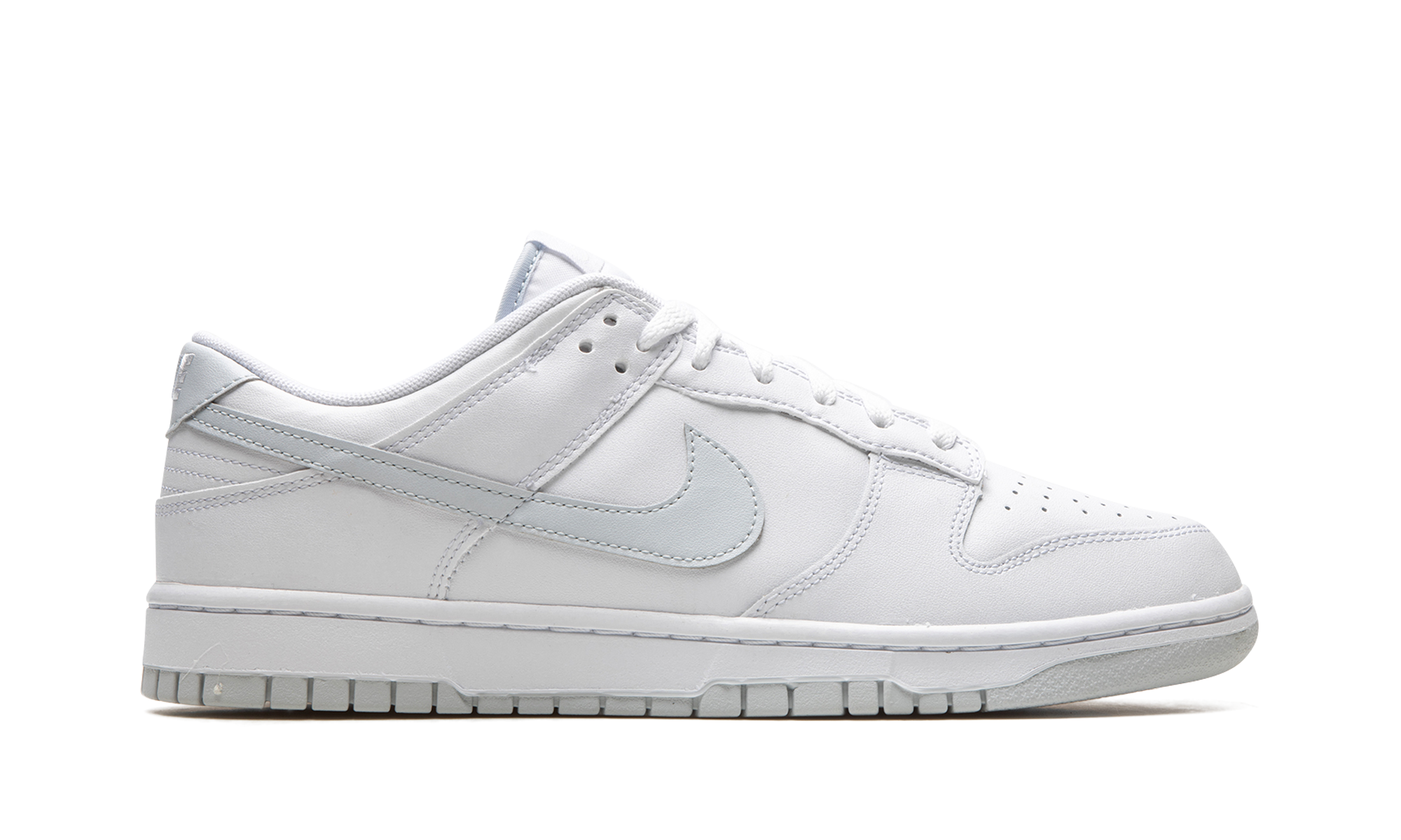 Nike Dunk Low Retro White Pure Platinum - resellguru.app