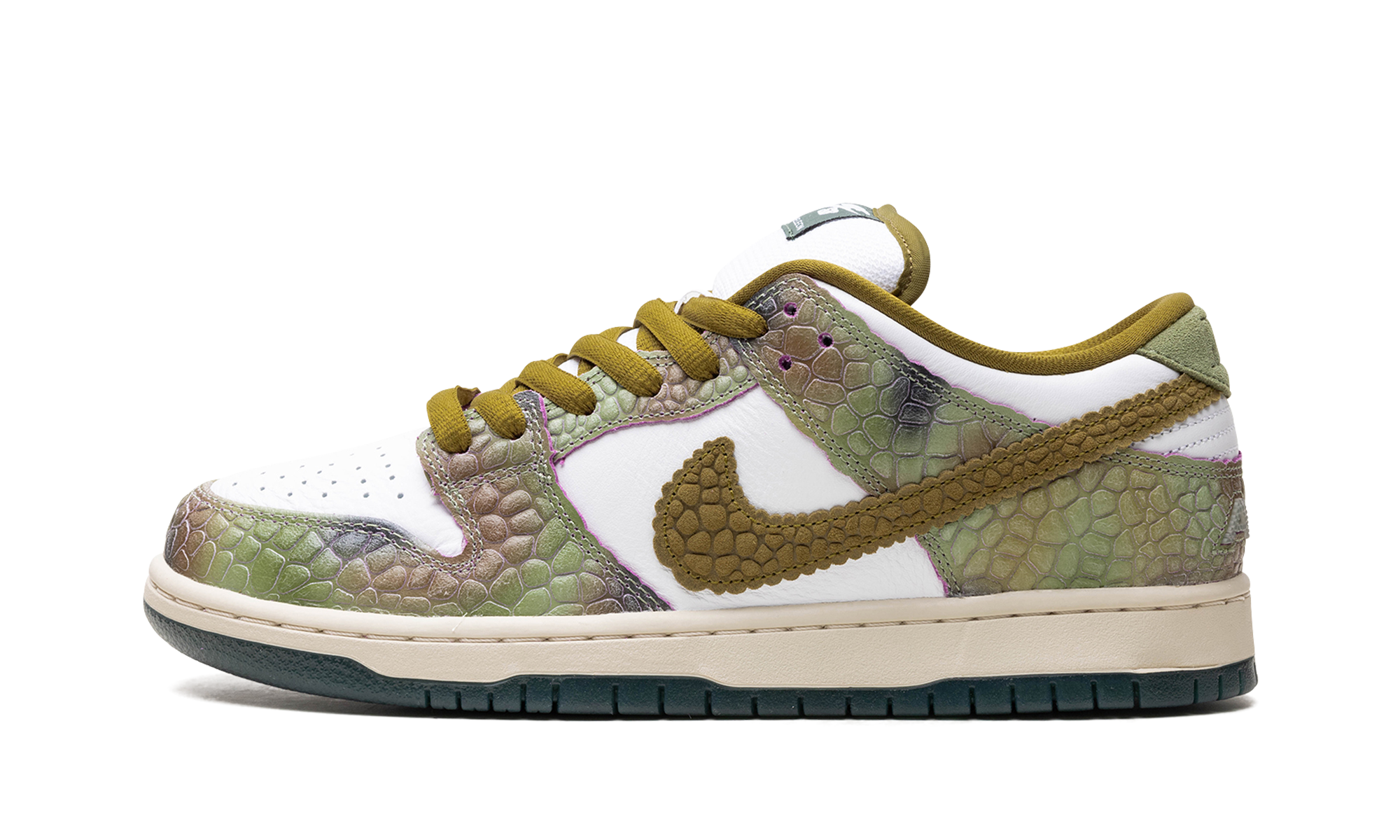 Nike SB Dunk Low Alexis Sablone Chameleon - resellguru.app