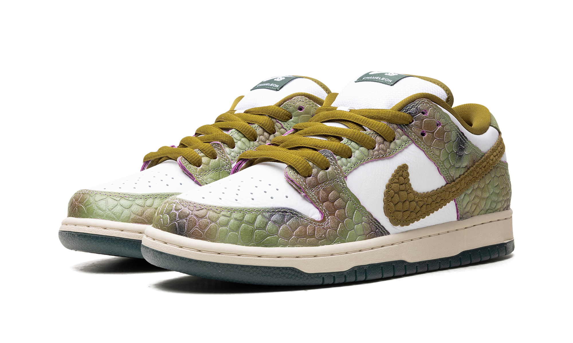 Nike SB Dunk Low Alexis Sablone Chameleon - resellguru.app