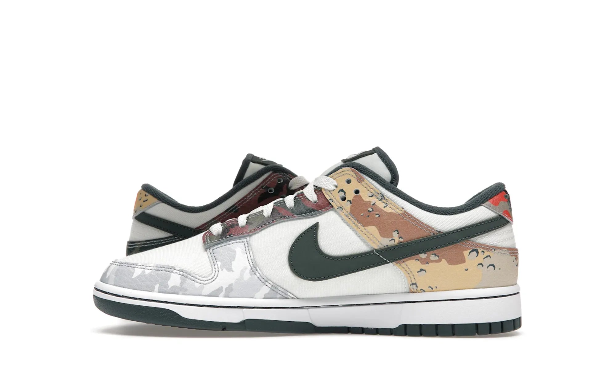 Nike Dunk Low SE Sail Multi-Camo - resellguru.app