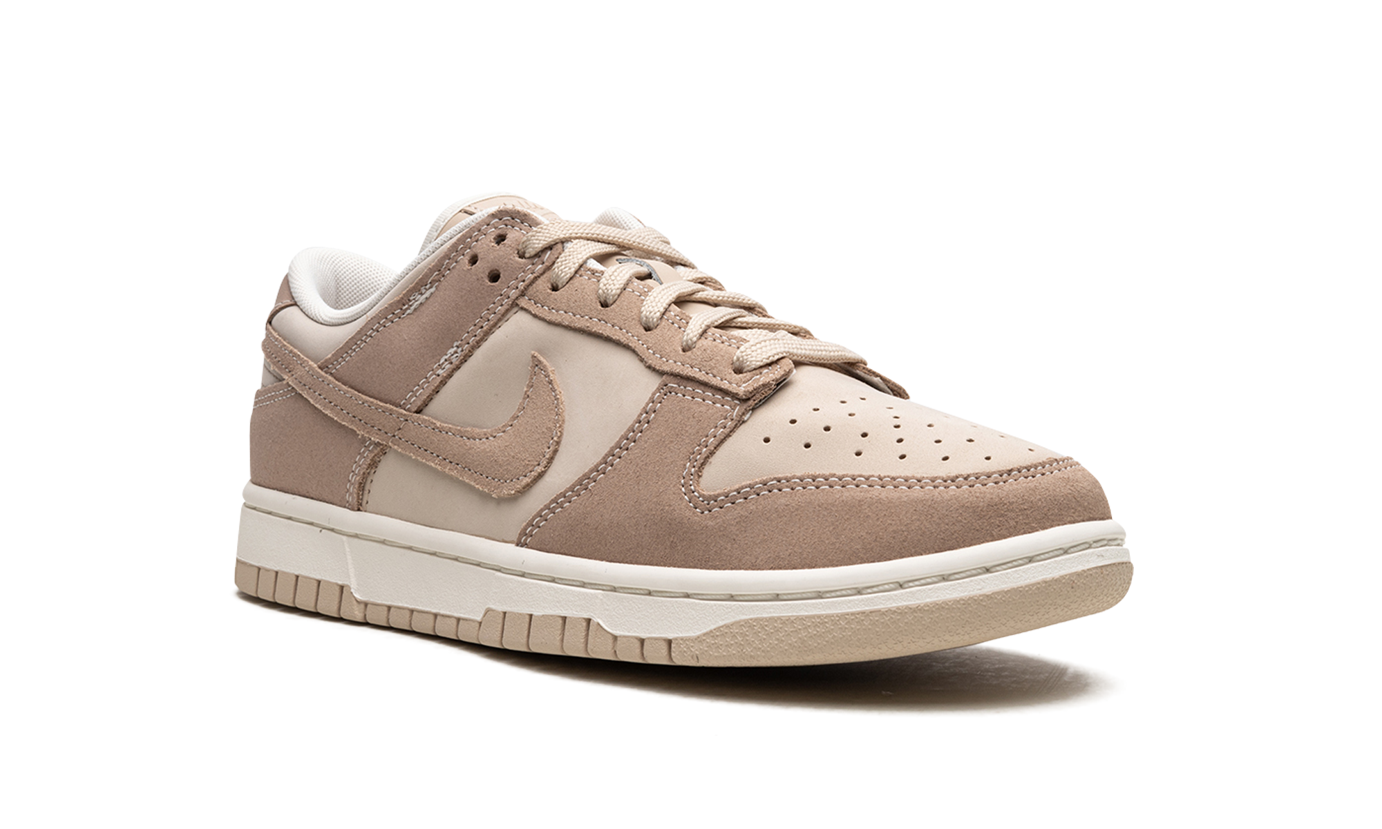 Nike Dunk Low SE Sanddrift - resellguru.app