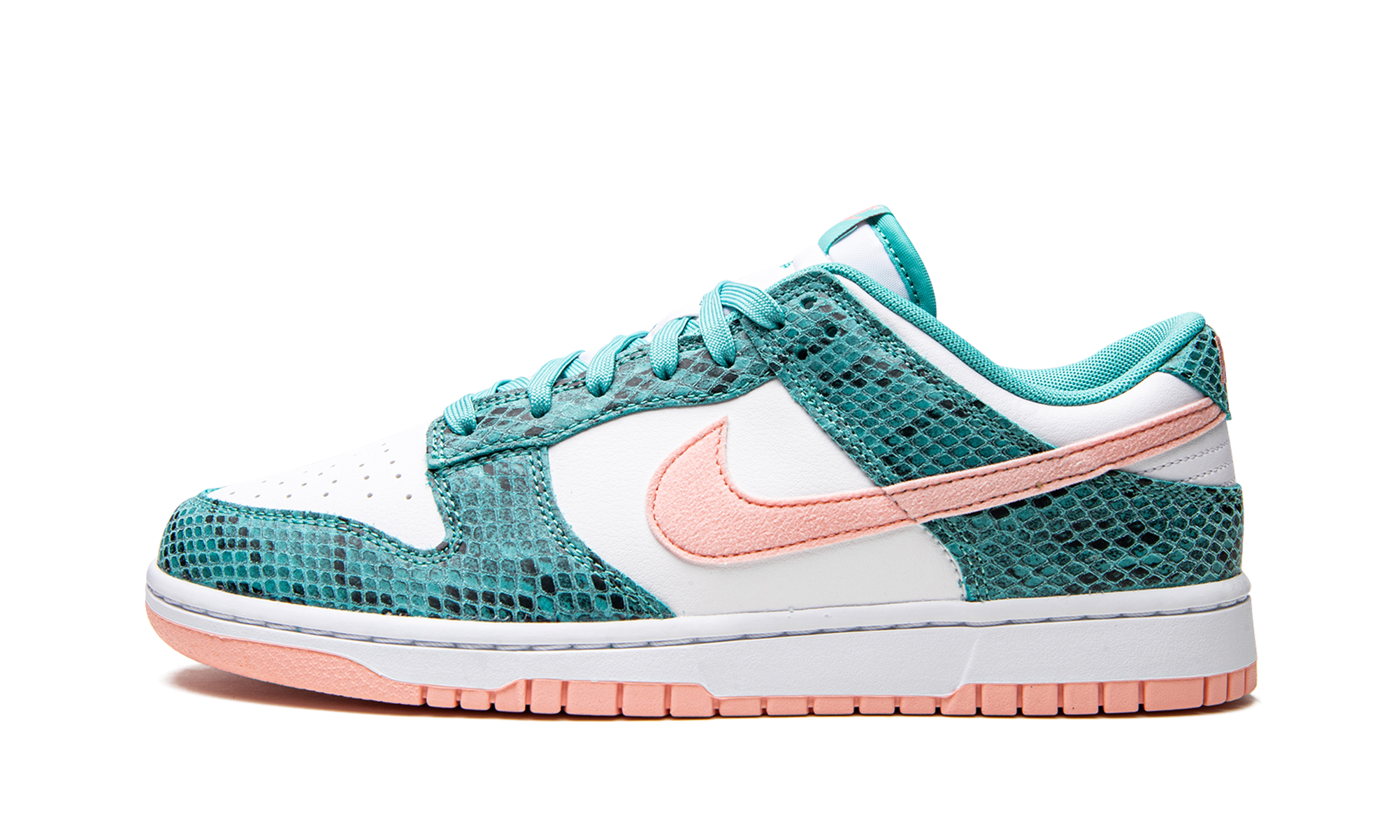 Nike Dunk Low Snakeskin Washed Teal Bleached Coral - resellguru.app