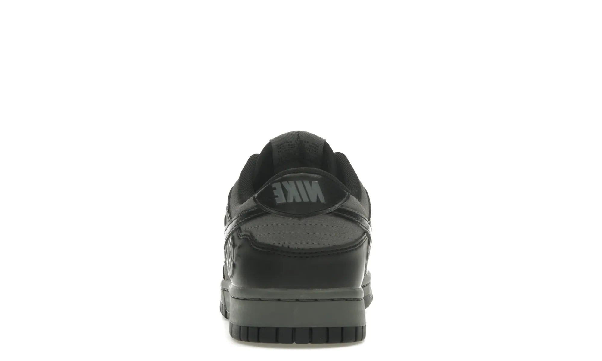 Nike Dunk Low Black Roses - resellguru.app