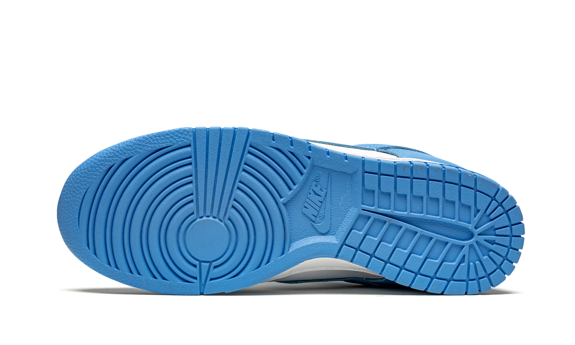 Nike Dunk Low UNC (2021) - resellguru.app